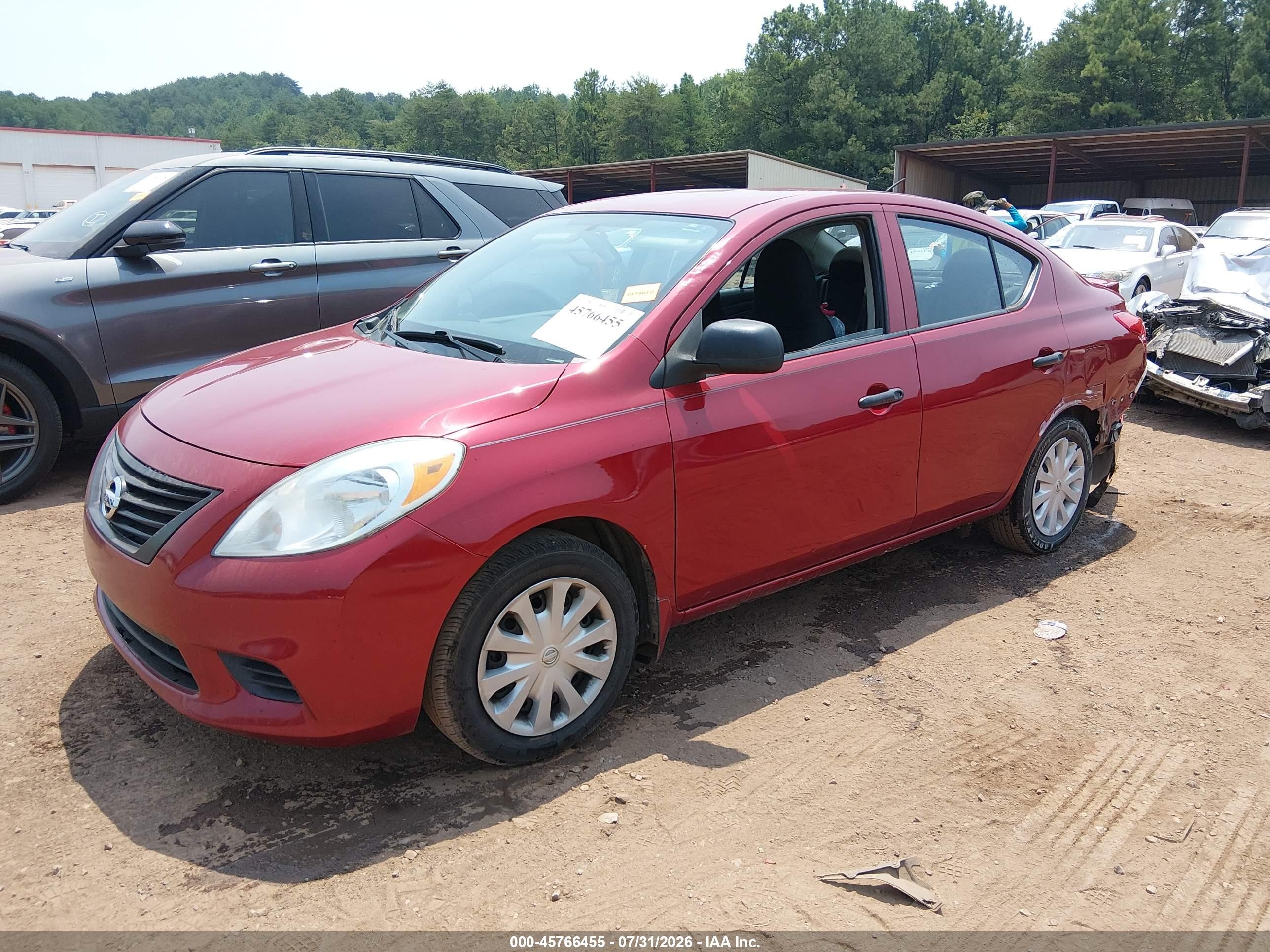 2014 Nissan Versa 1.6 S+ Red vin: 3N1CN7AP7EL847324