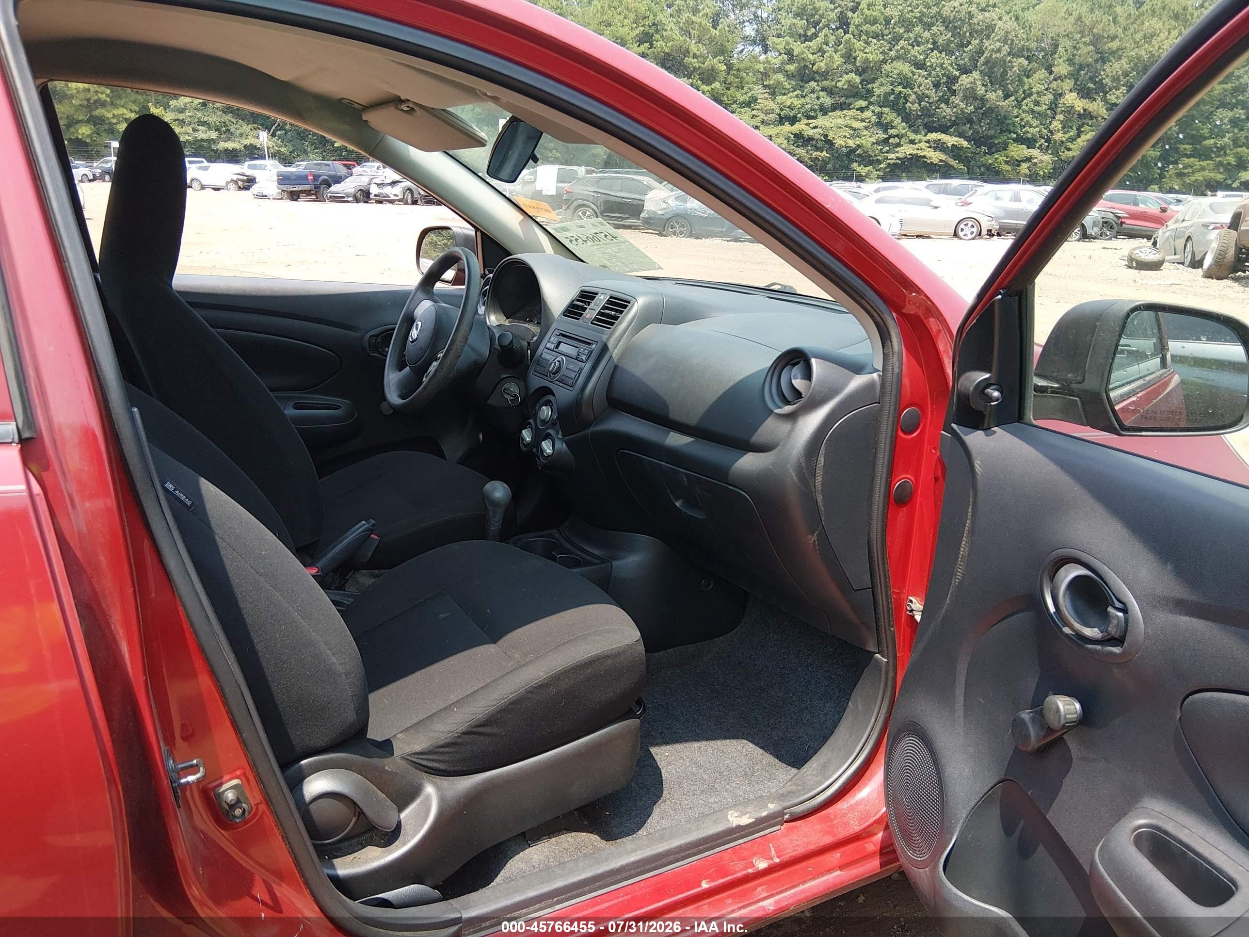 2014 Nissan Versa 1.6 S+ Red vin: 3N1CN7AP7EL847324