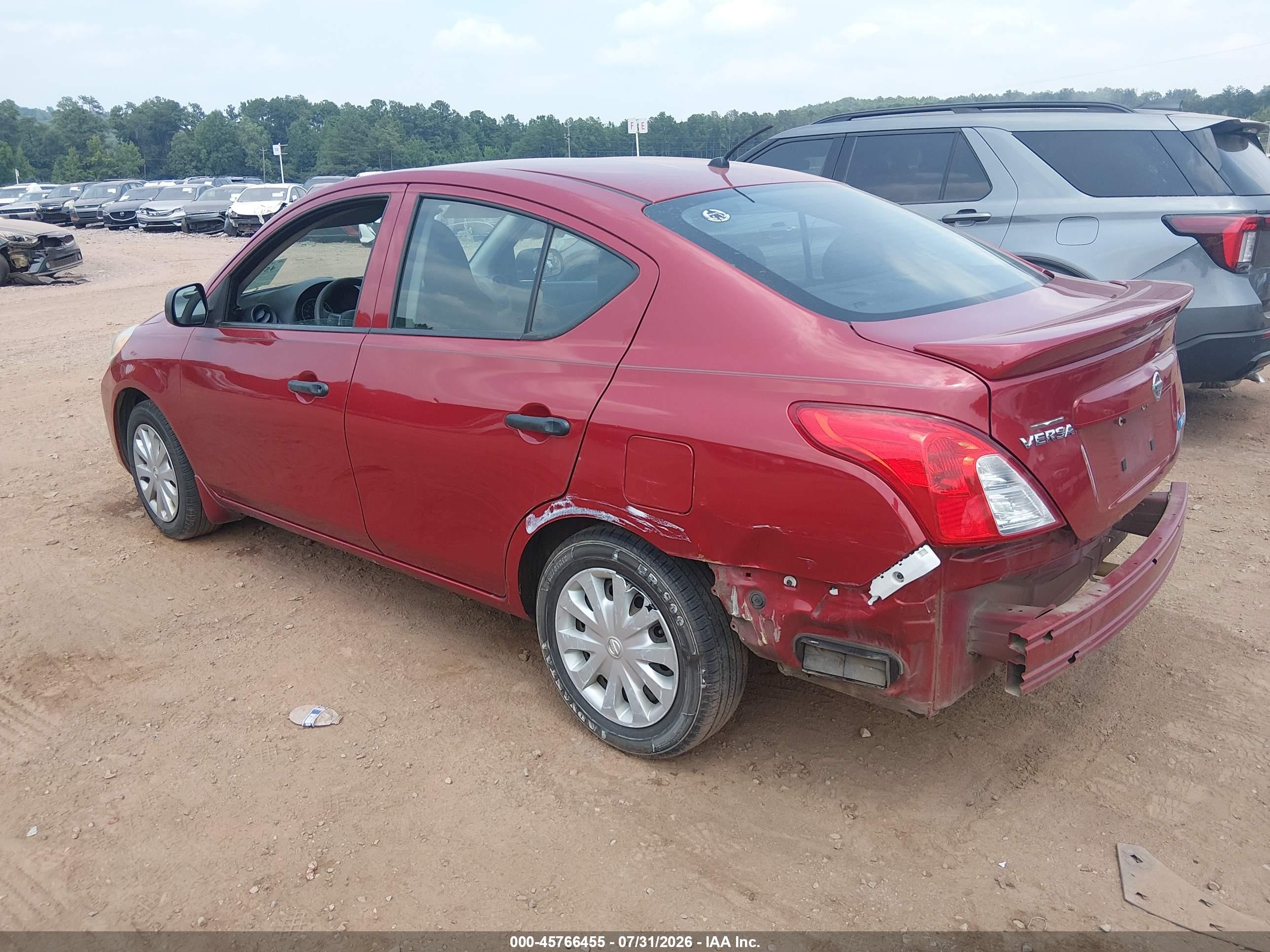 2014 Nissan Versa 1.6 S+ Red vin: 3N1CN7AP7EL847324