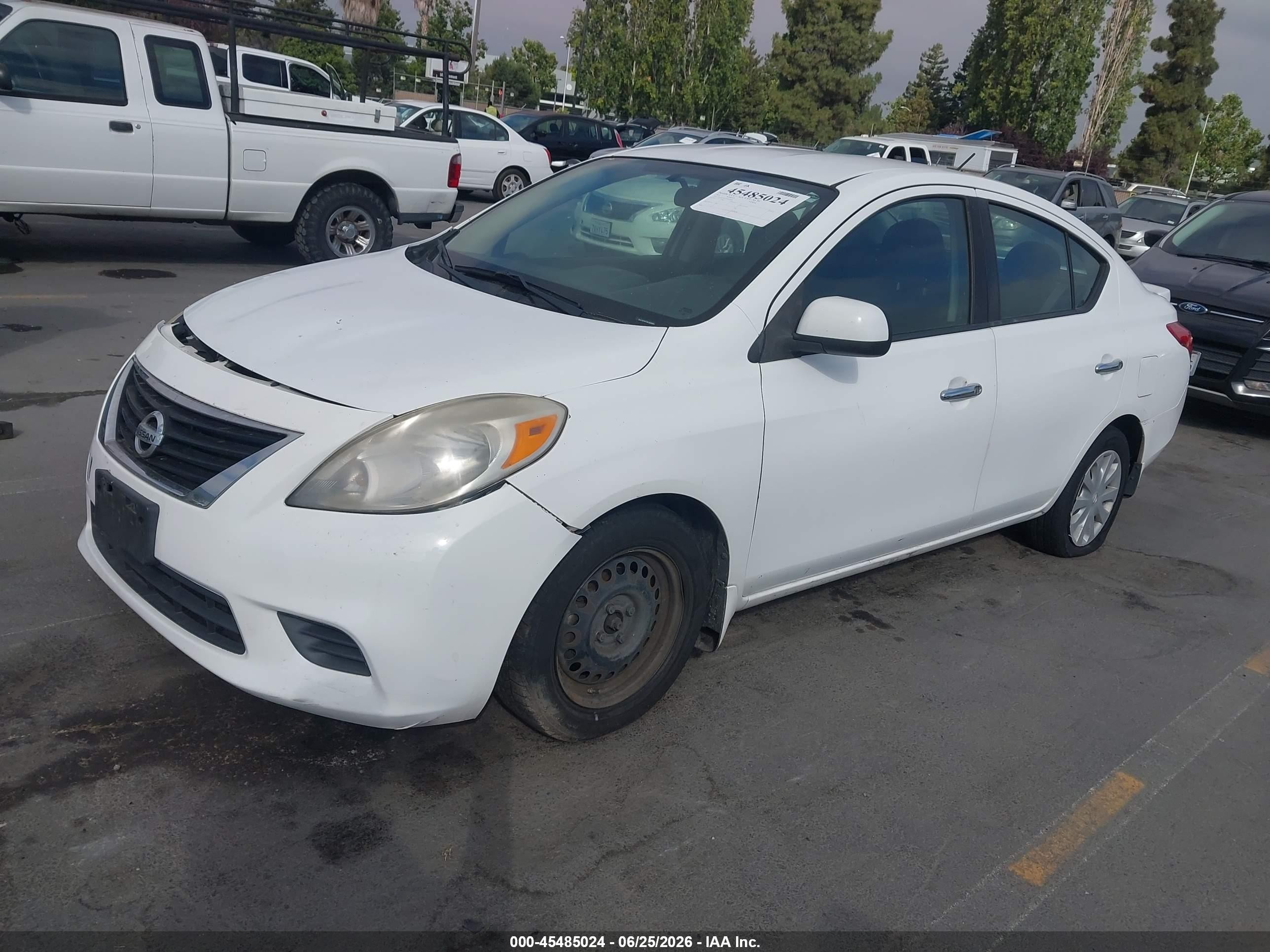 2014 Nissan Versa 1.6 Sv White vin: 3N1CN7AP7EL855066