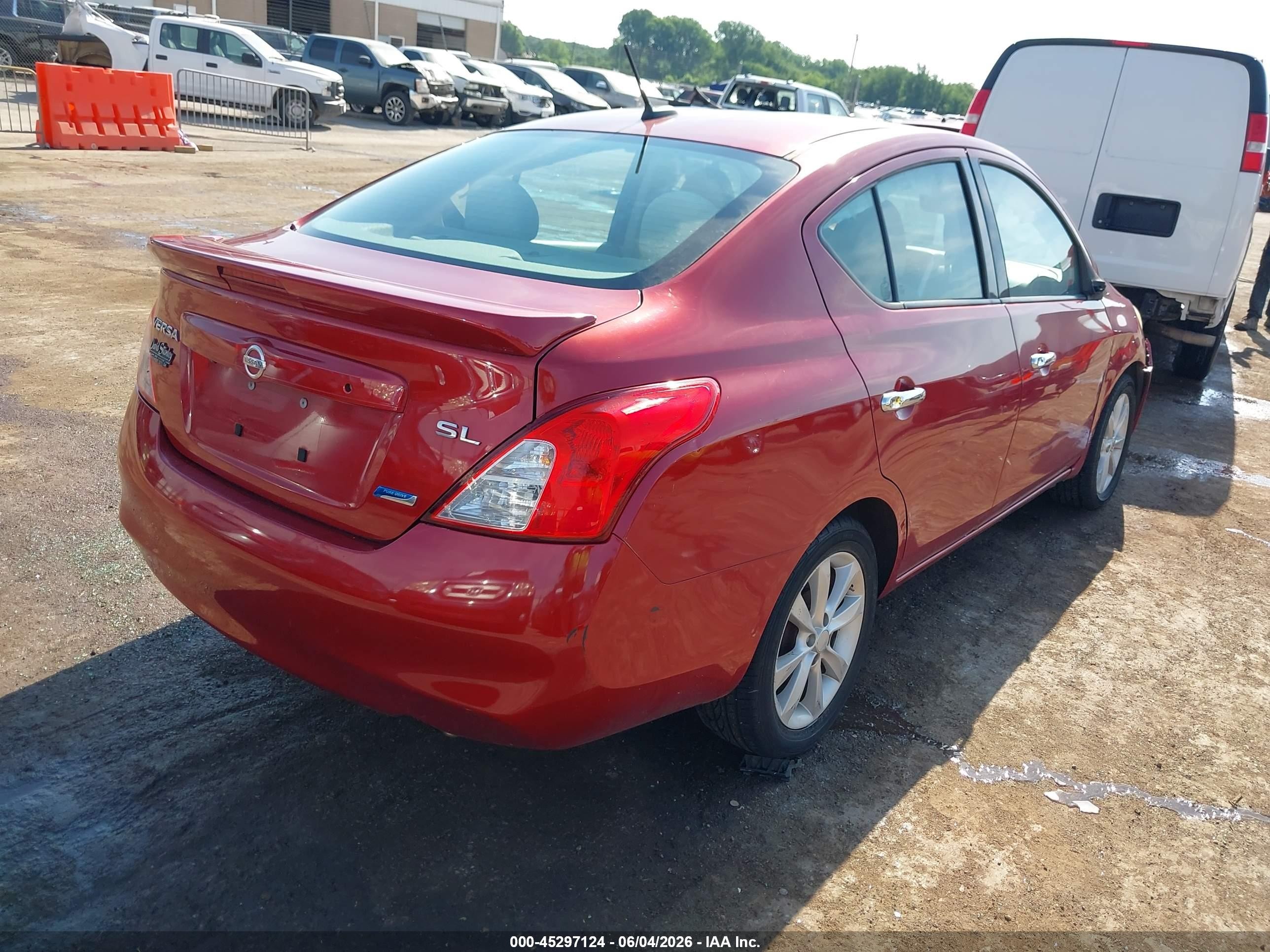 2014 Nissan Versa 1.6 Sl Красный vin: 3N1CN7AP7EL860137