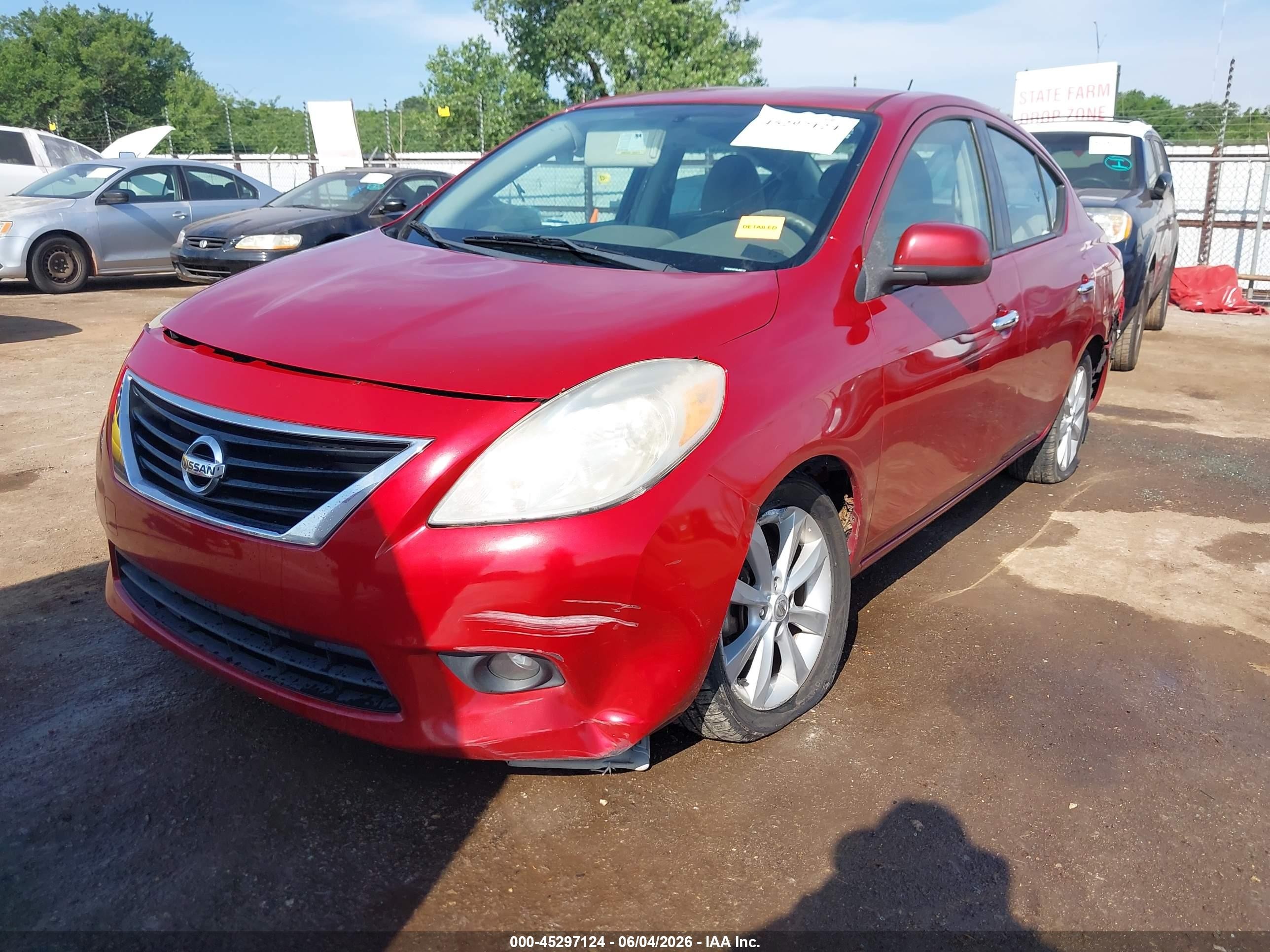 2014 Nissan Versa 1.6 Sl Красный vin: 3N1CN7AP7EL860137