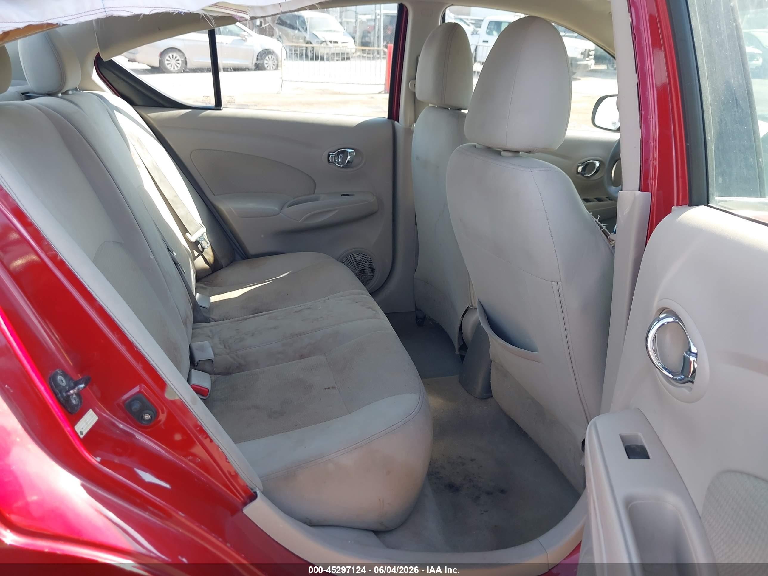 2014 Nissan Versa 1.6 Sl Красный vin: 3N1CN7AP7EL860137