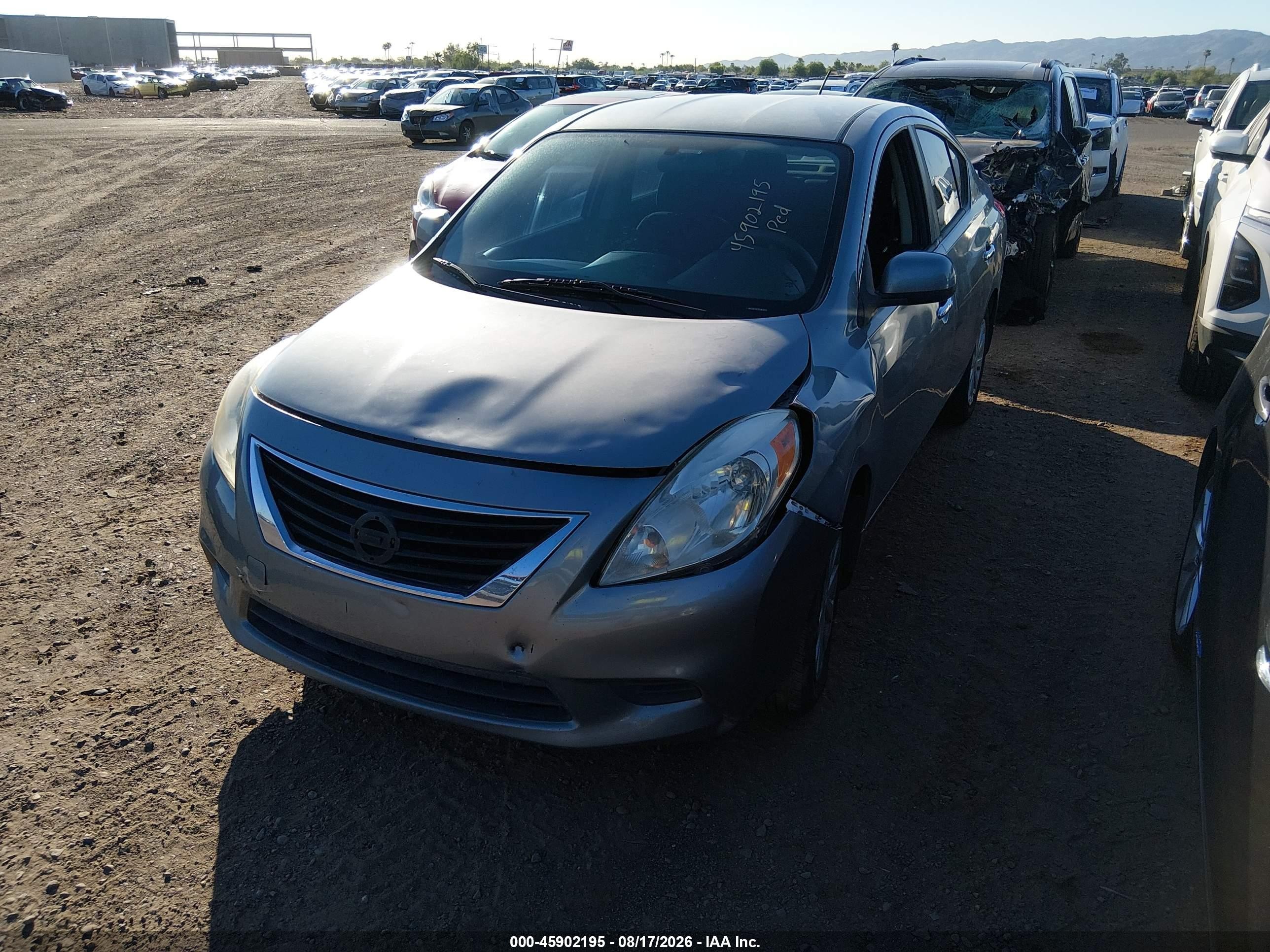 2014 Nissan Versa 1.6 Sv Gray vin: 3N1CN7AP7EL867072