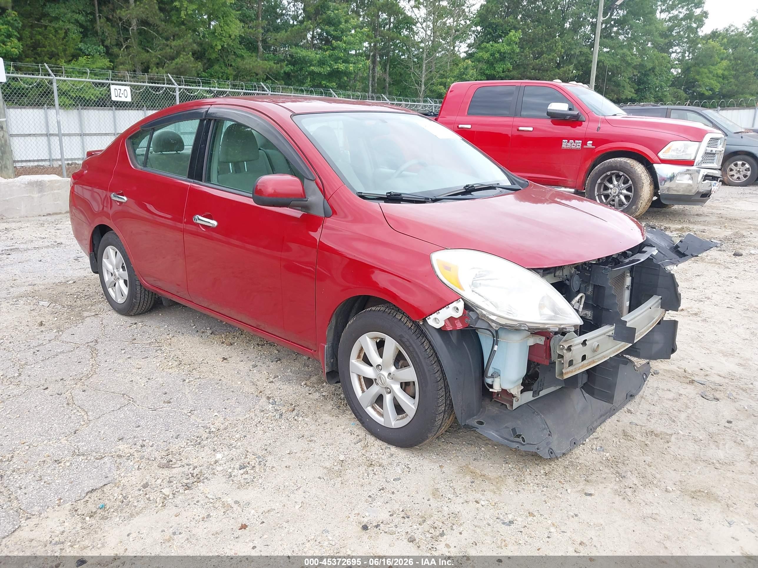2014 Nissan Versa 1.6 Sv Red vin: 3N1CN7AP7EL876306