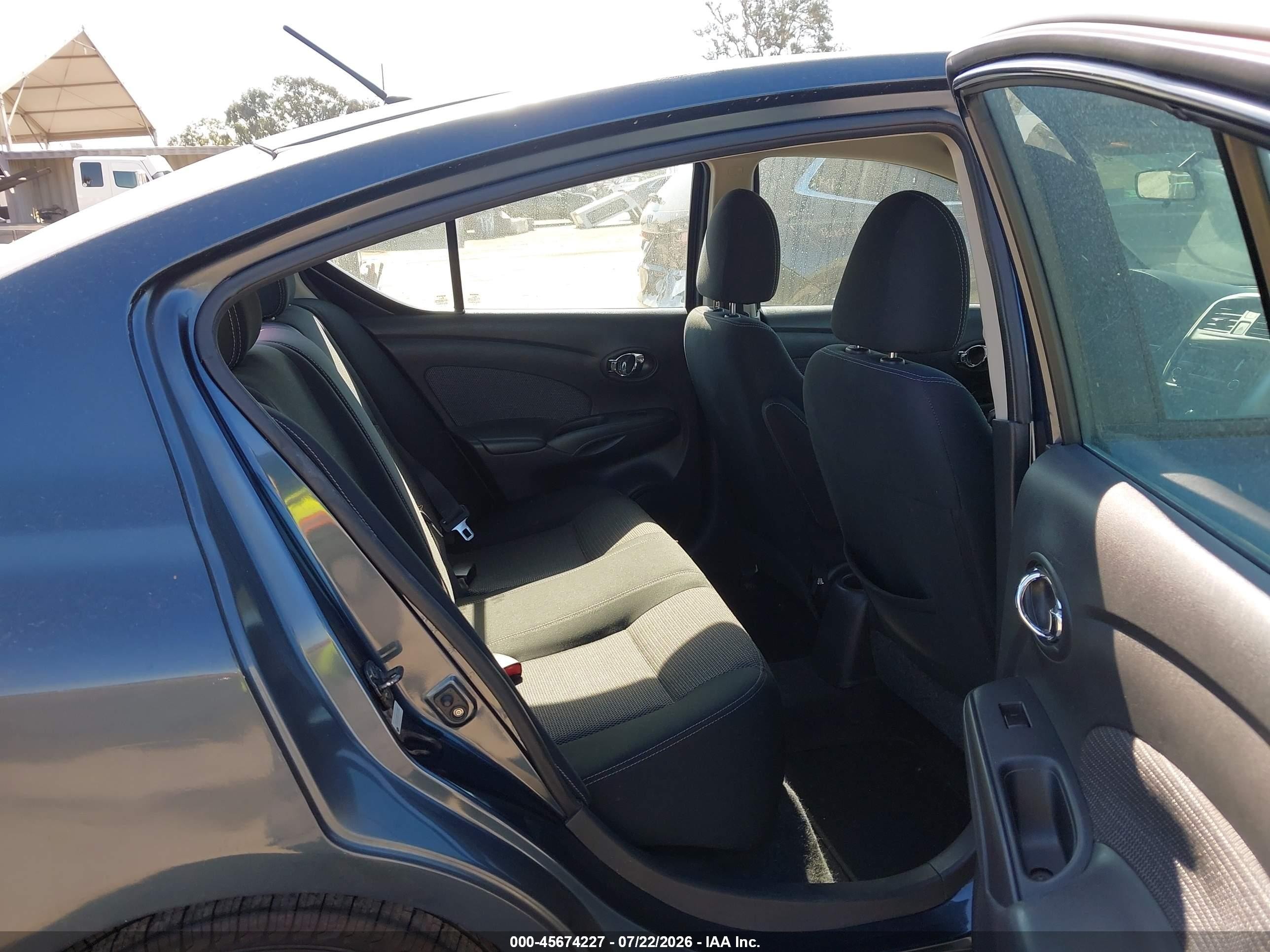 2015 Nissan Versa 1.6 Sv Dark Blue vin: 3N1CN7AP7FL802966
