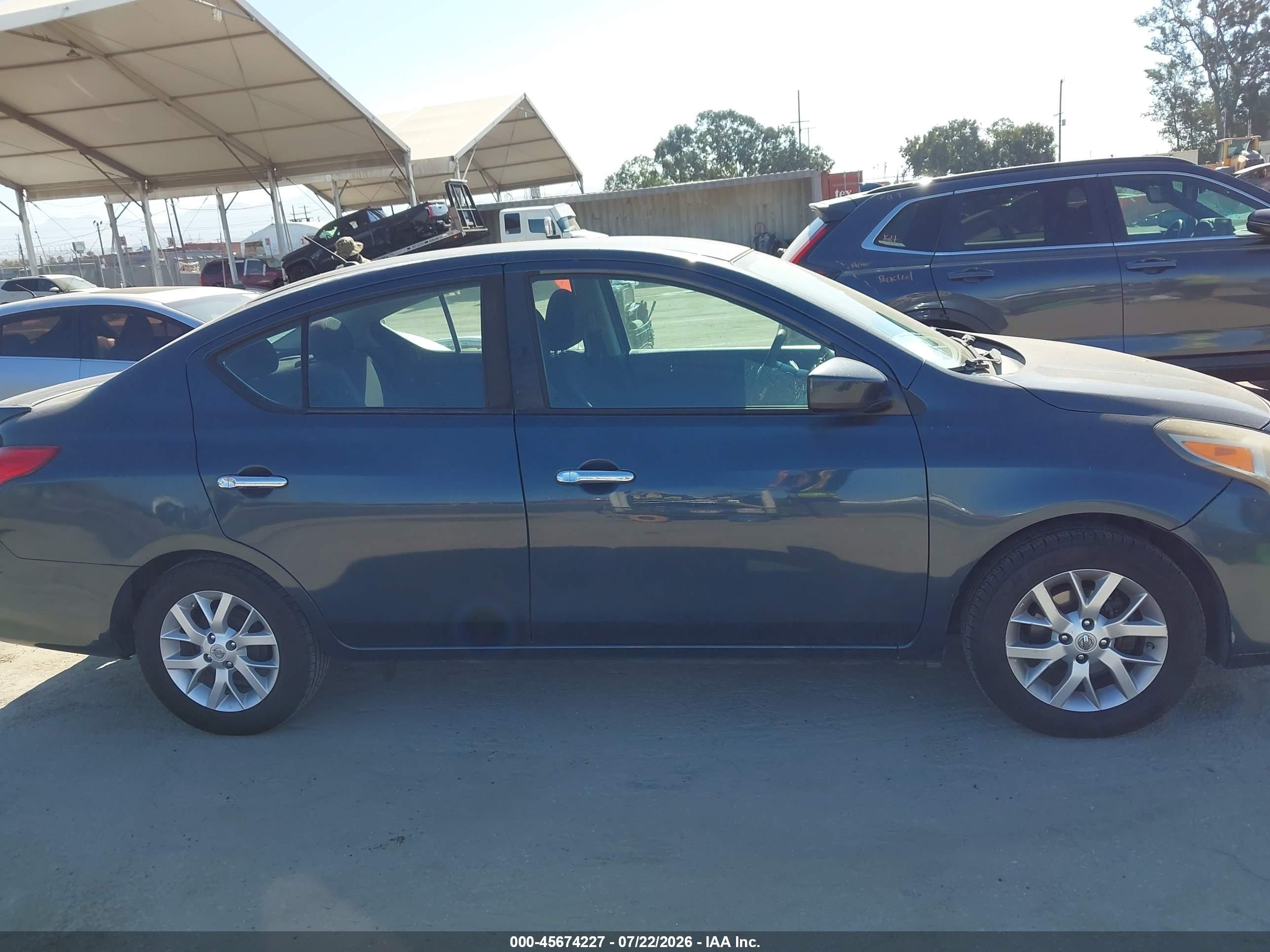 2015 Nissan Versa 1.6 Sv Dark Blue vin: 3N1CN7AP7FL802966