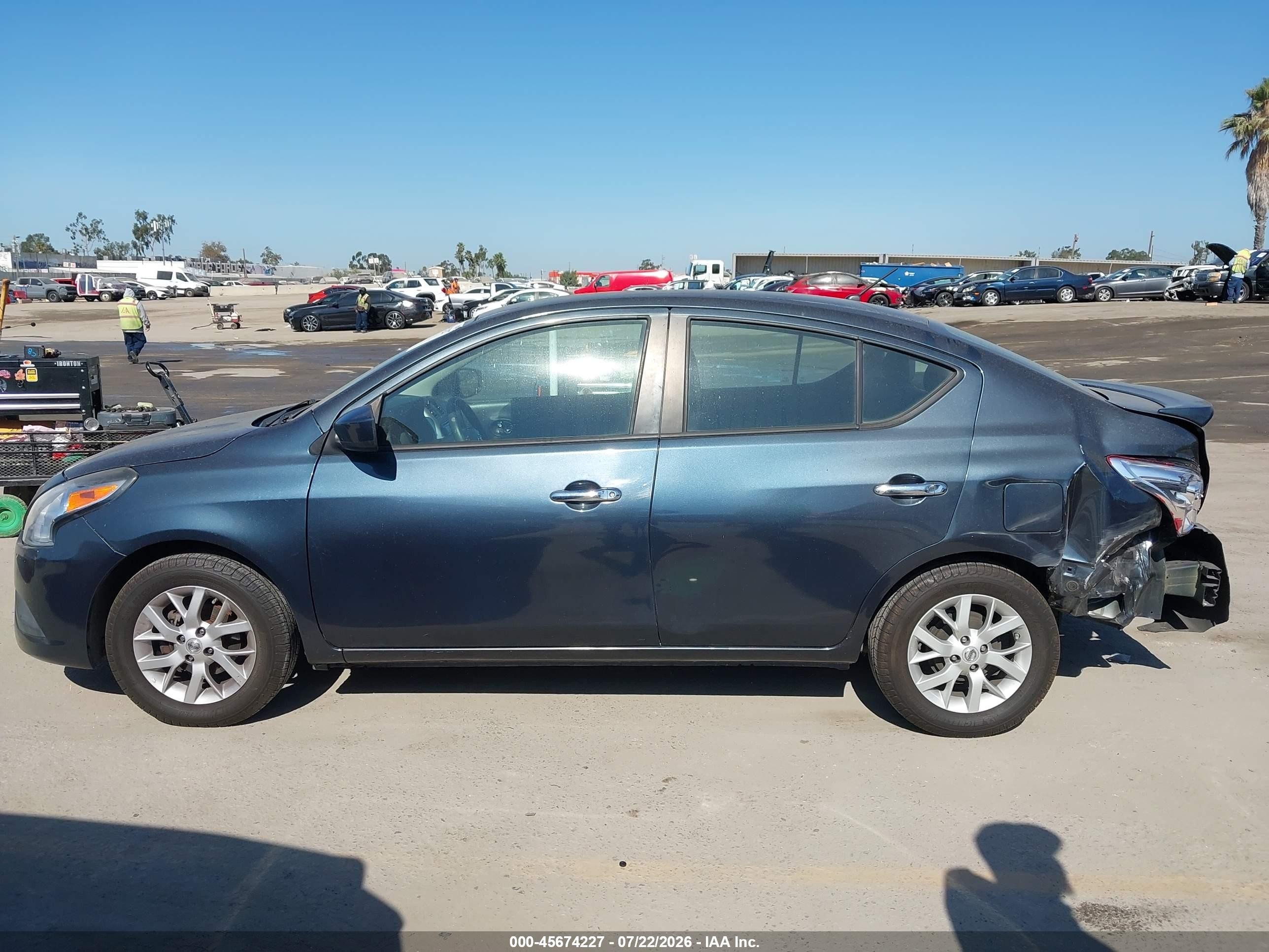 2015 Nissan Versa 1.6 Sv Dark Blue vin: 3N1CN7AP7FL802966
