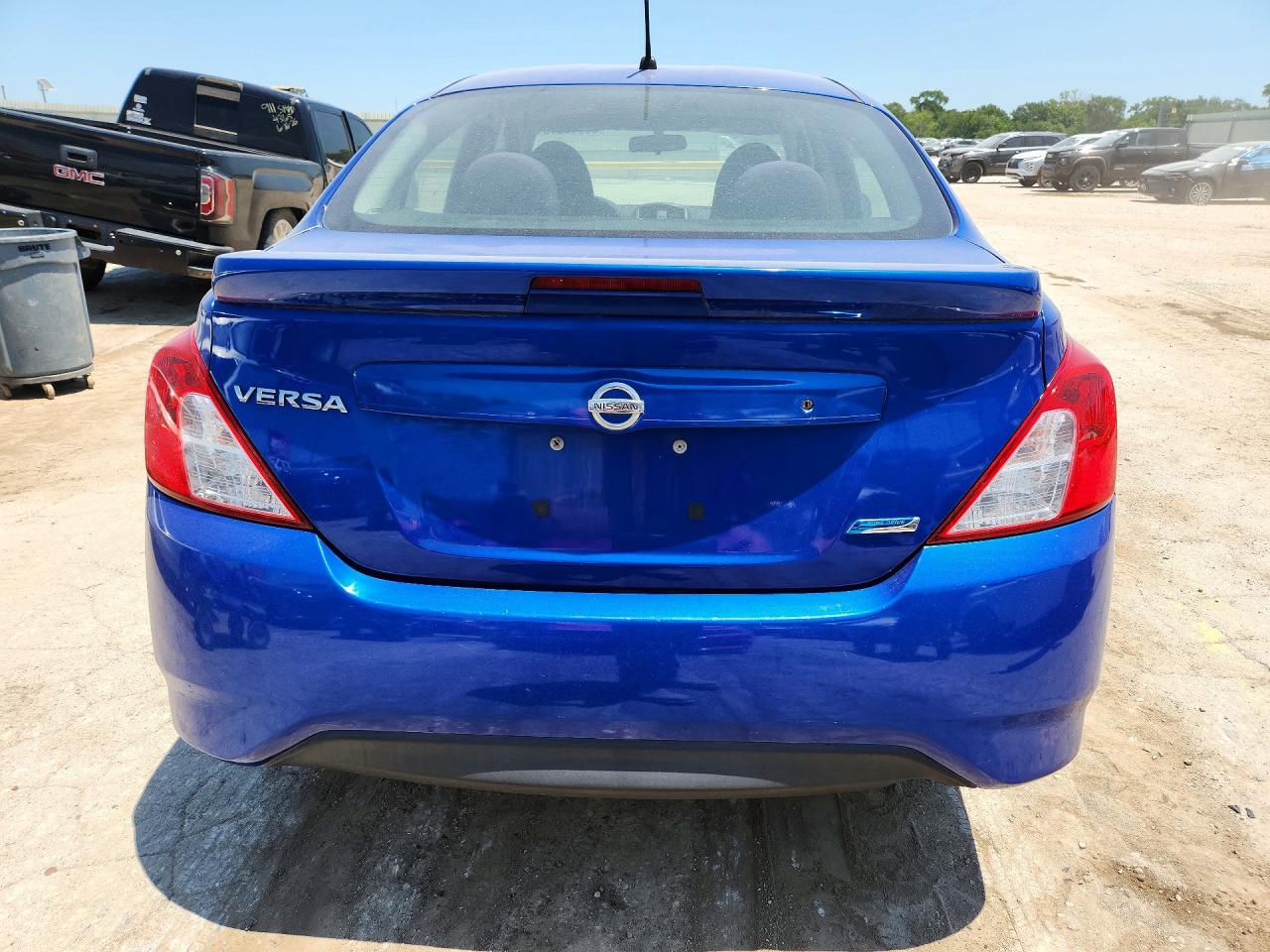 2015 Nissan Versa 1.6 S Plus Blue vin: 3N1CN7AP7FL807293
