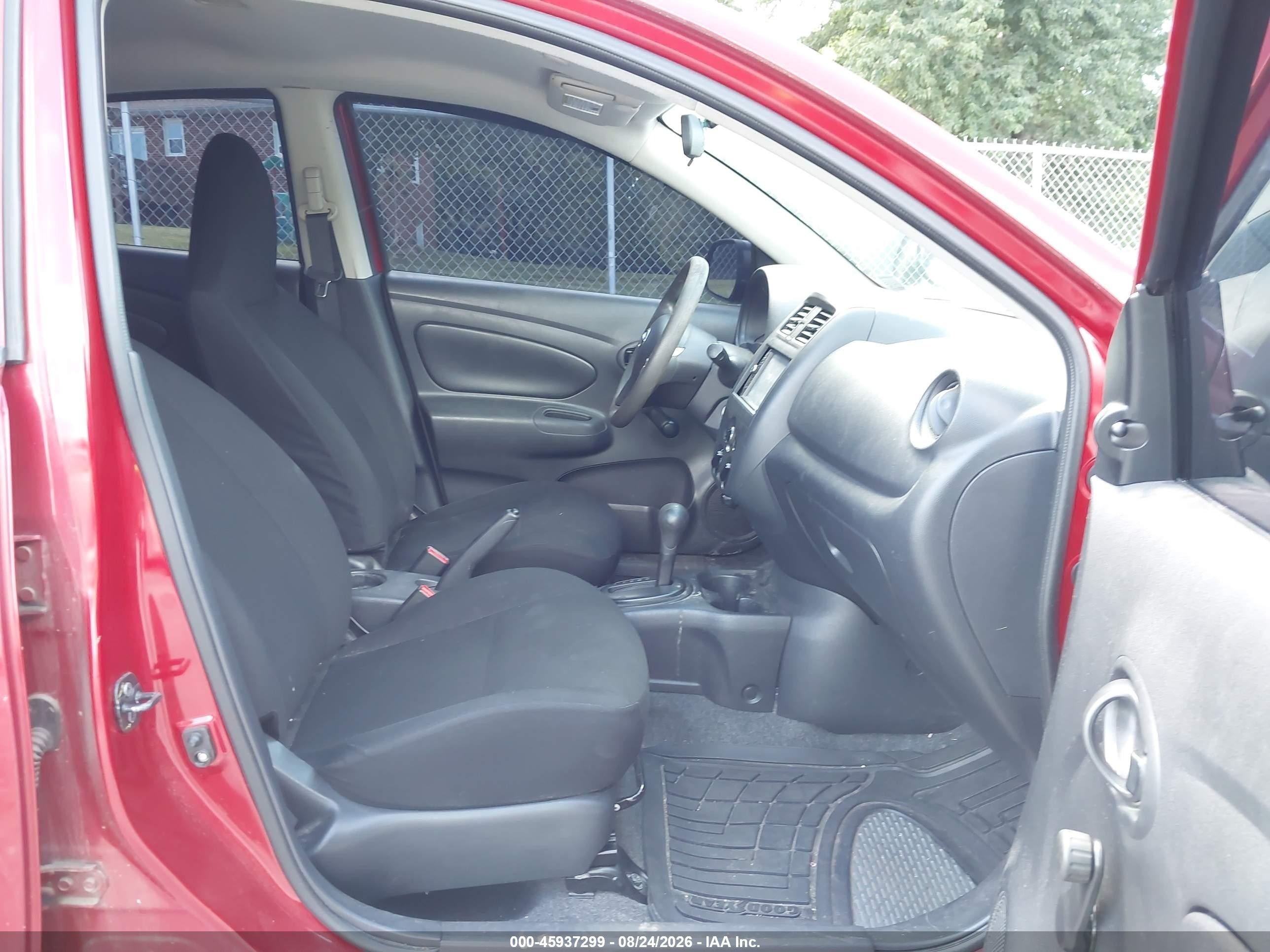 2015 Nissan Versa 1.6 S+ Red vin: 3N1CN7AP7FL820299