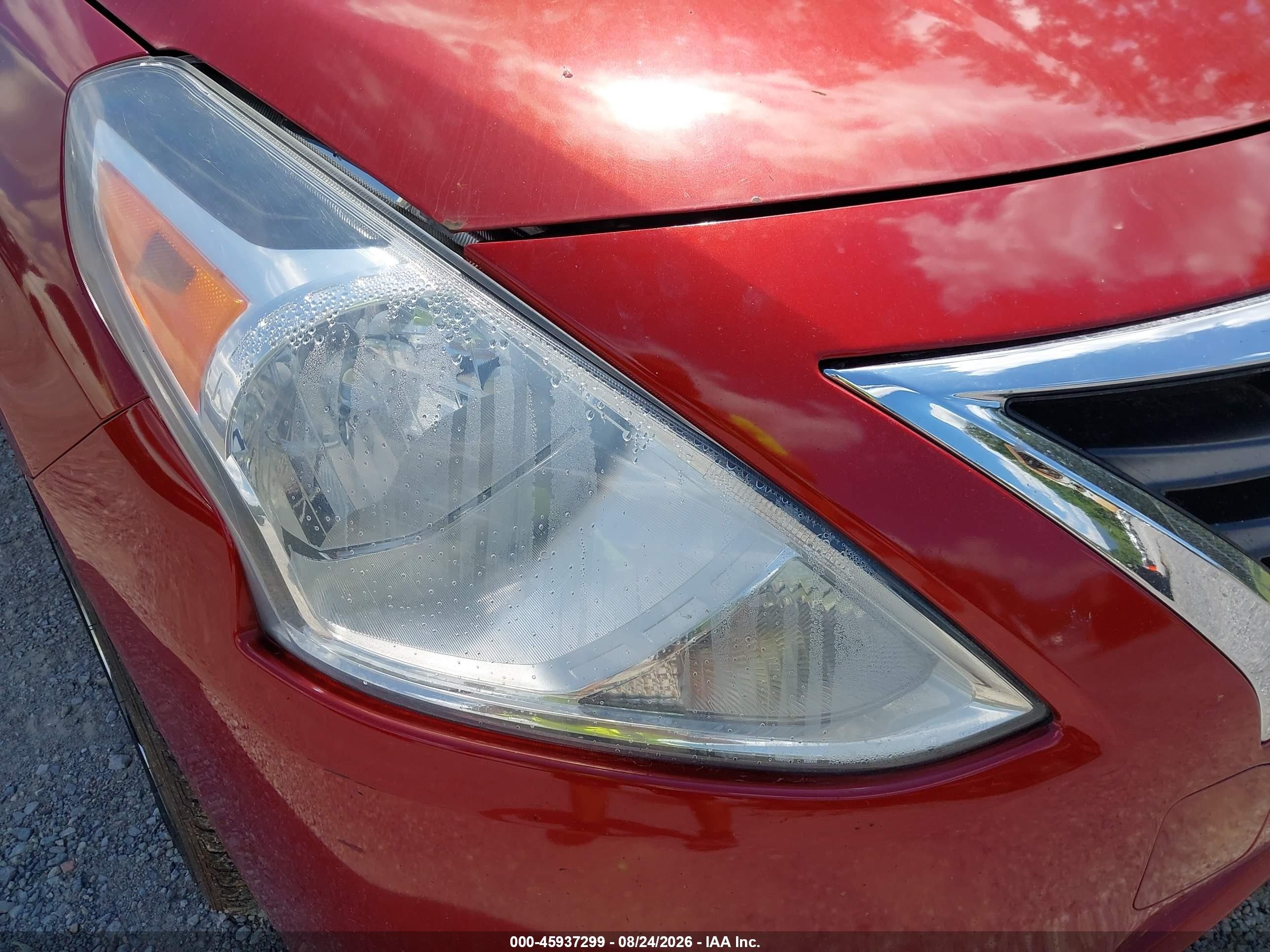 2015 Nissan Versa 1.6 S+ Red vin: 3N1CN7AP7FL820299