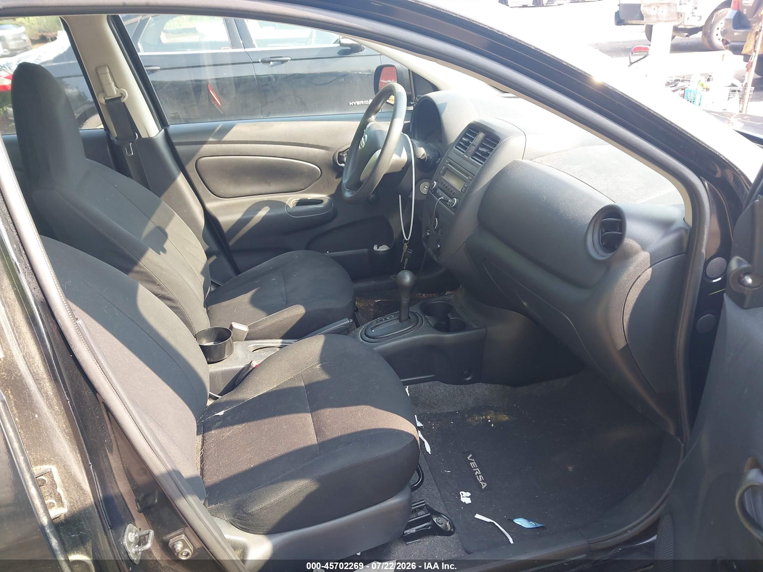 2015 Nissan Versa 1.6 S Black vin: 3N1CN7AP7FL841489