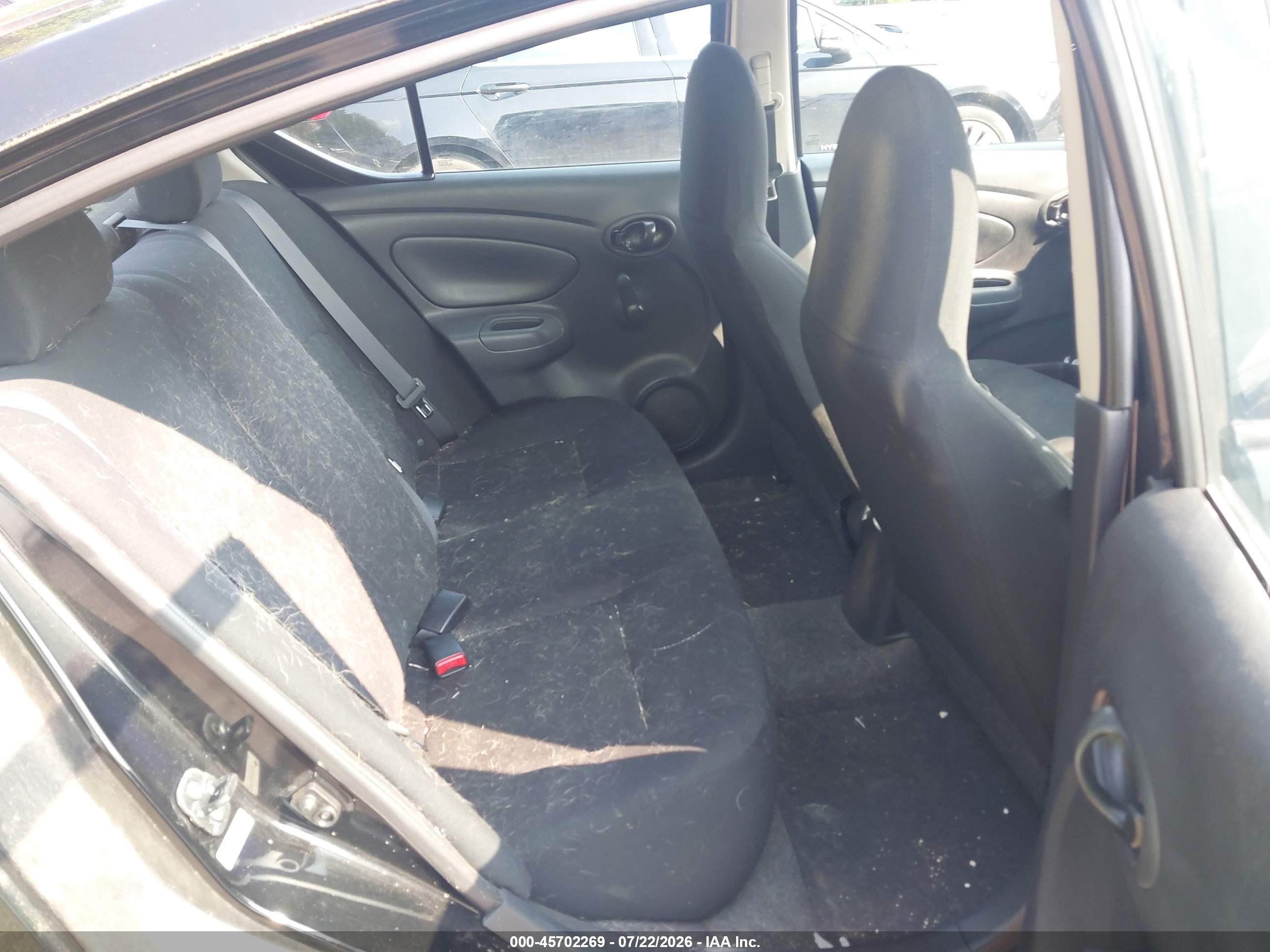 2015 Nissan Versa 1.6 S Black vin: 3N1CN7AP7FL841489