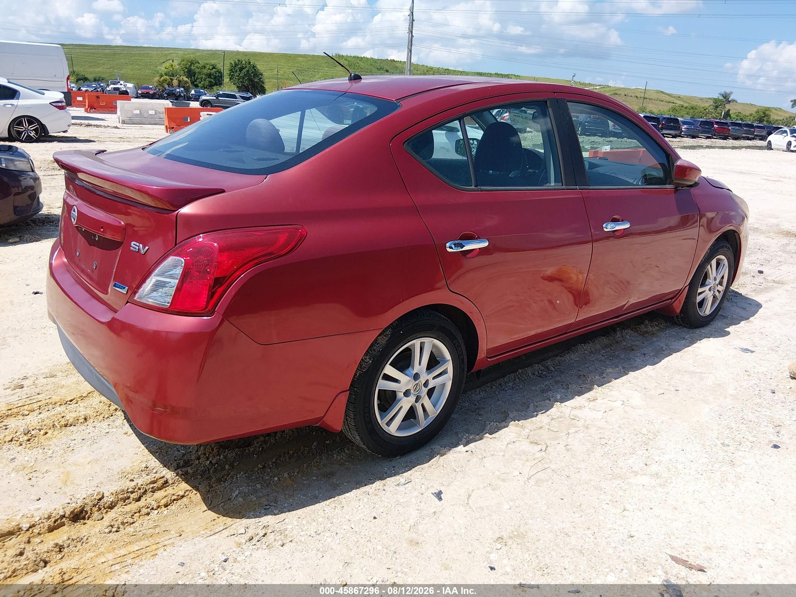 2015 Nissan Versa 1.6 Sv Red vin: 3N1CN7AP7FL841685