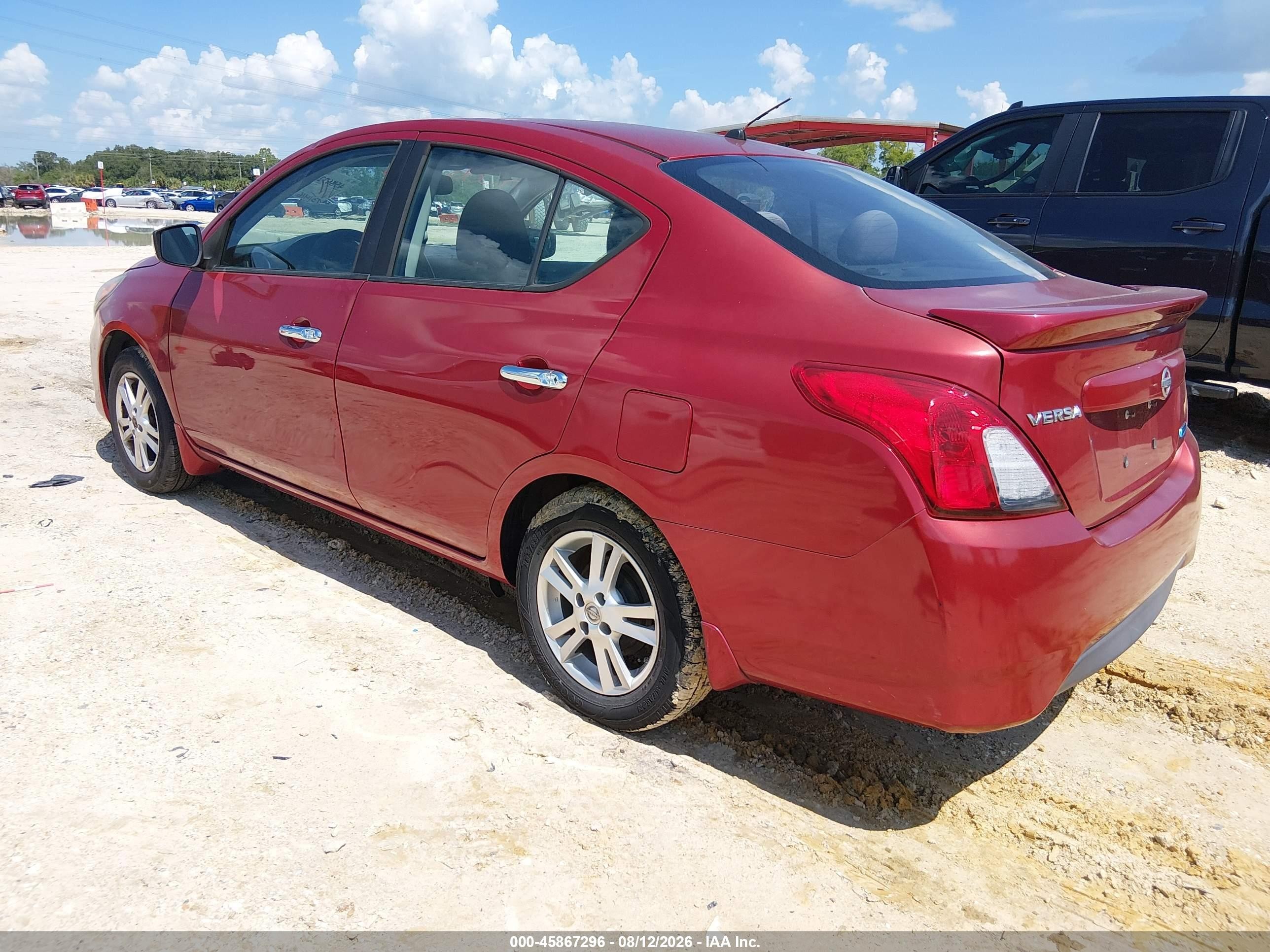 2015 Nissan Versa 1.6 Sv Red vin: 3N1CN7AP7FL841685