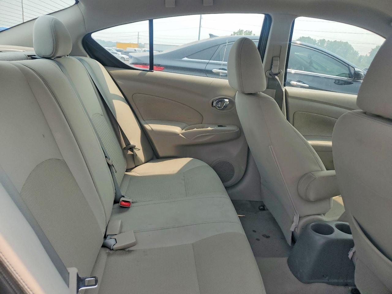 2015 Nissan Versa 1.6 Sv Gray vin: 3N1CN7AP7FL843016
