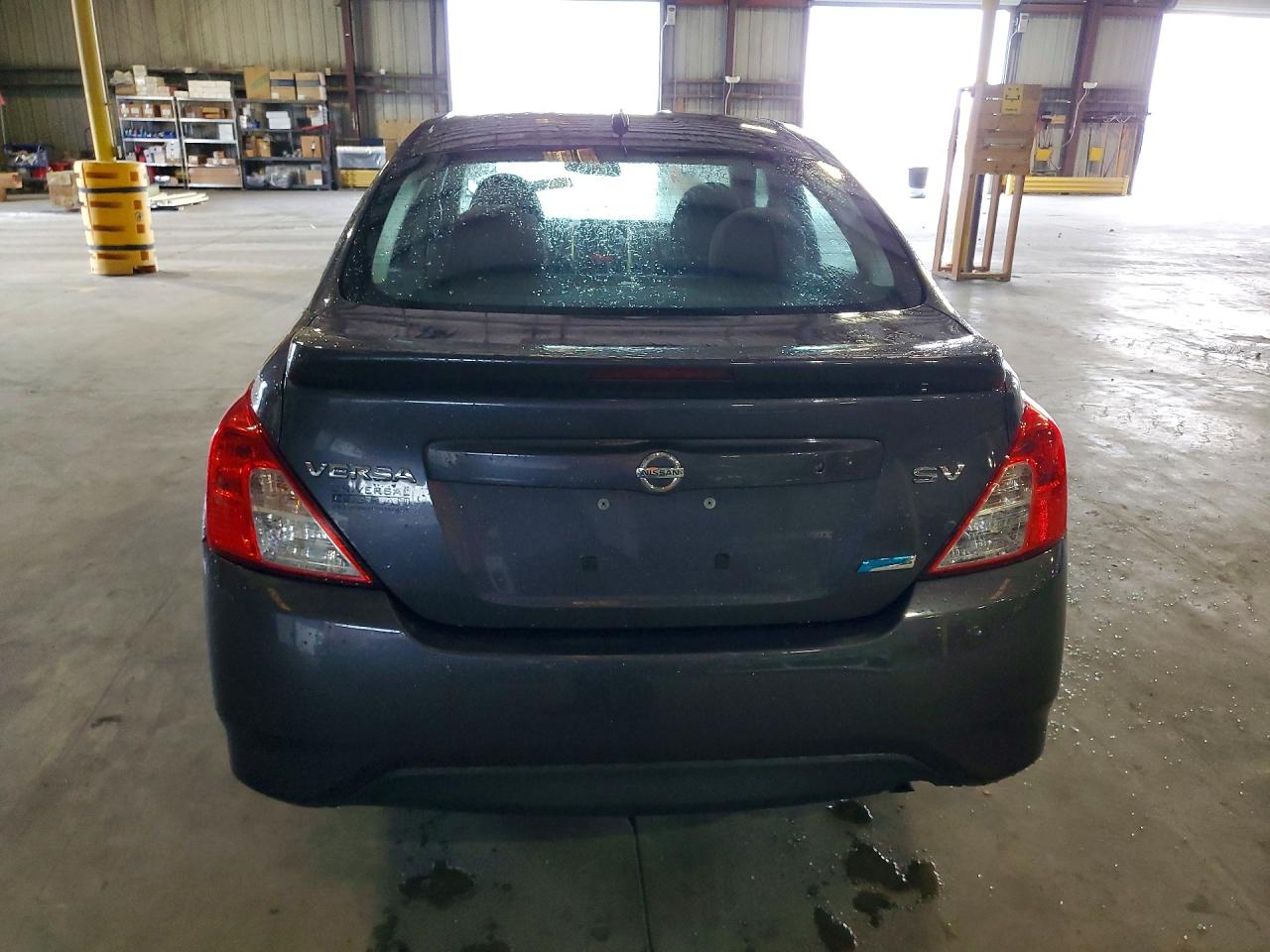 2015 Nissan Versa 1.6 Sv Gray vin: 3N1CN7AP7FL852282