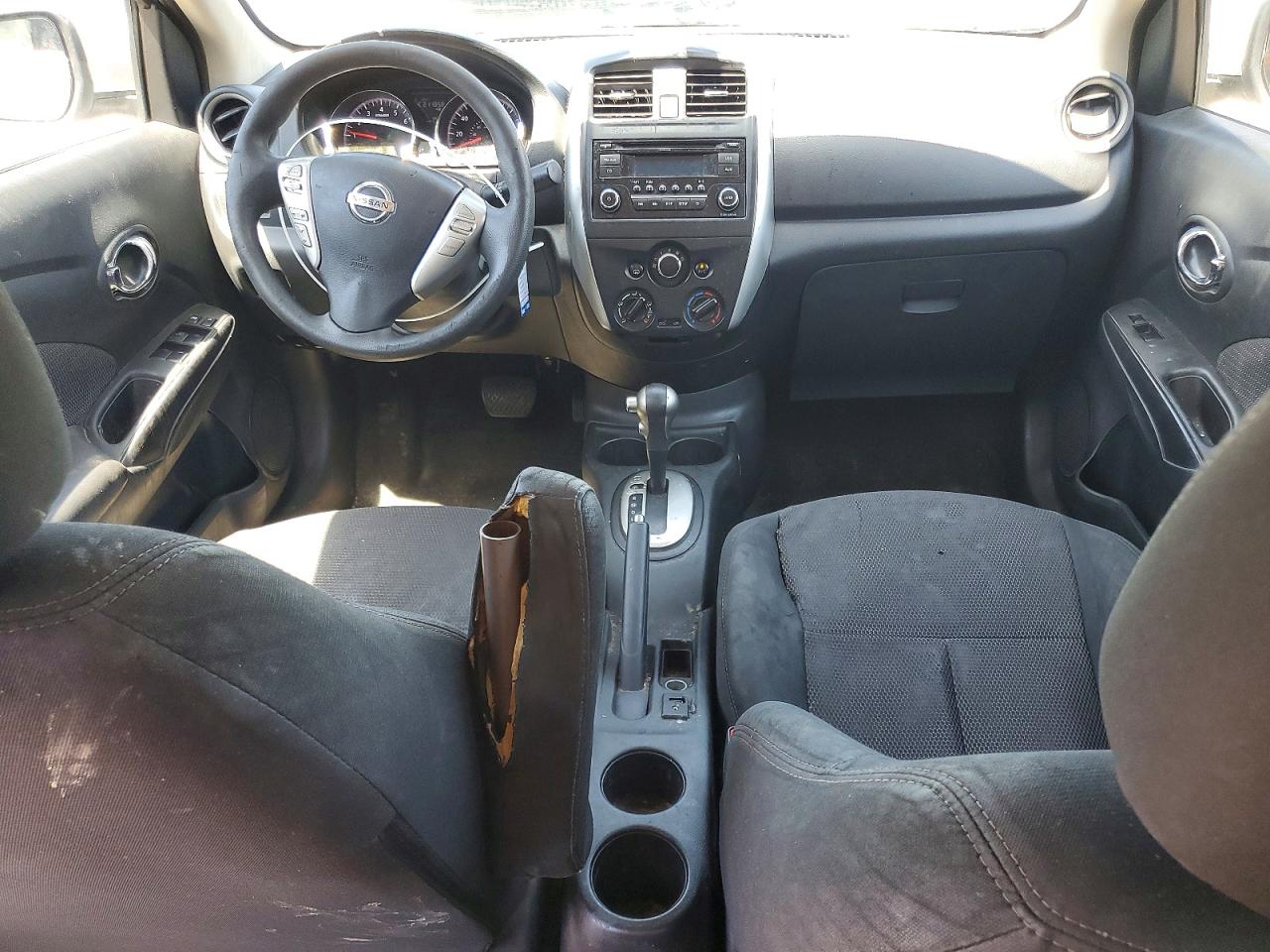 2015 Nissan Versa 1.6 Sv Silver vin: 3N1CN7AP7FL852623