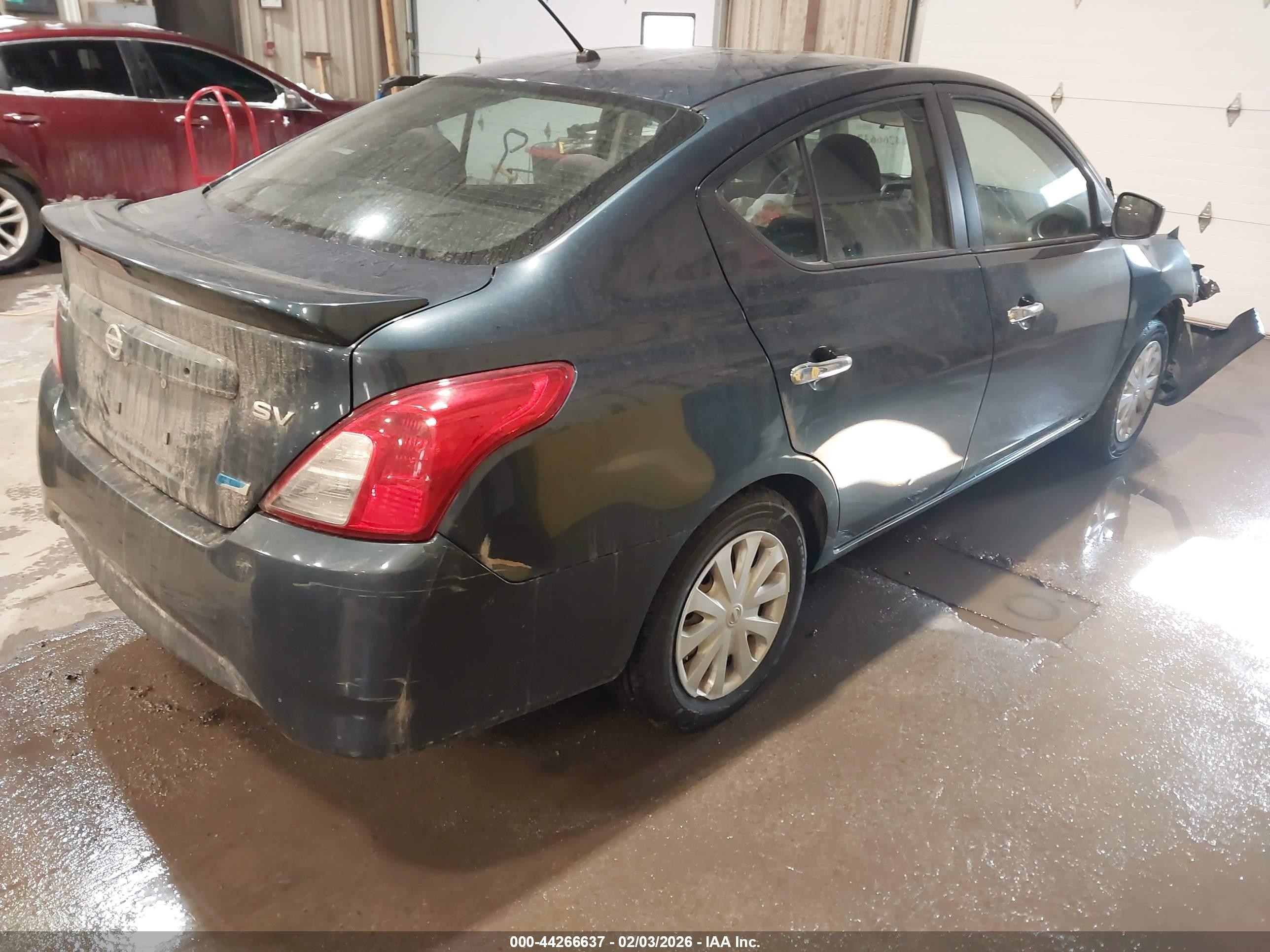 2015 Nissan Versa 1.6 S/1.6 S+/1.6 Sl/1.6 Sv Blue vin: 3N1CN7AP7FL855540