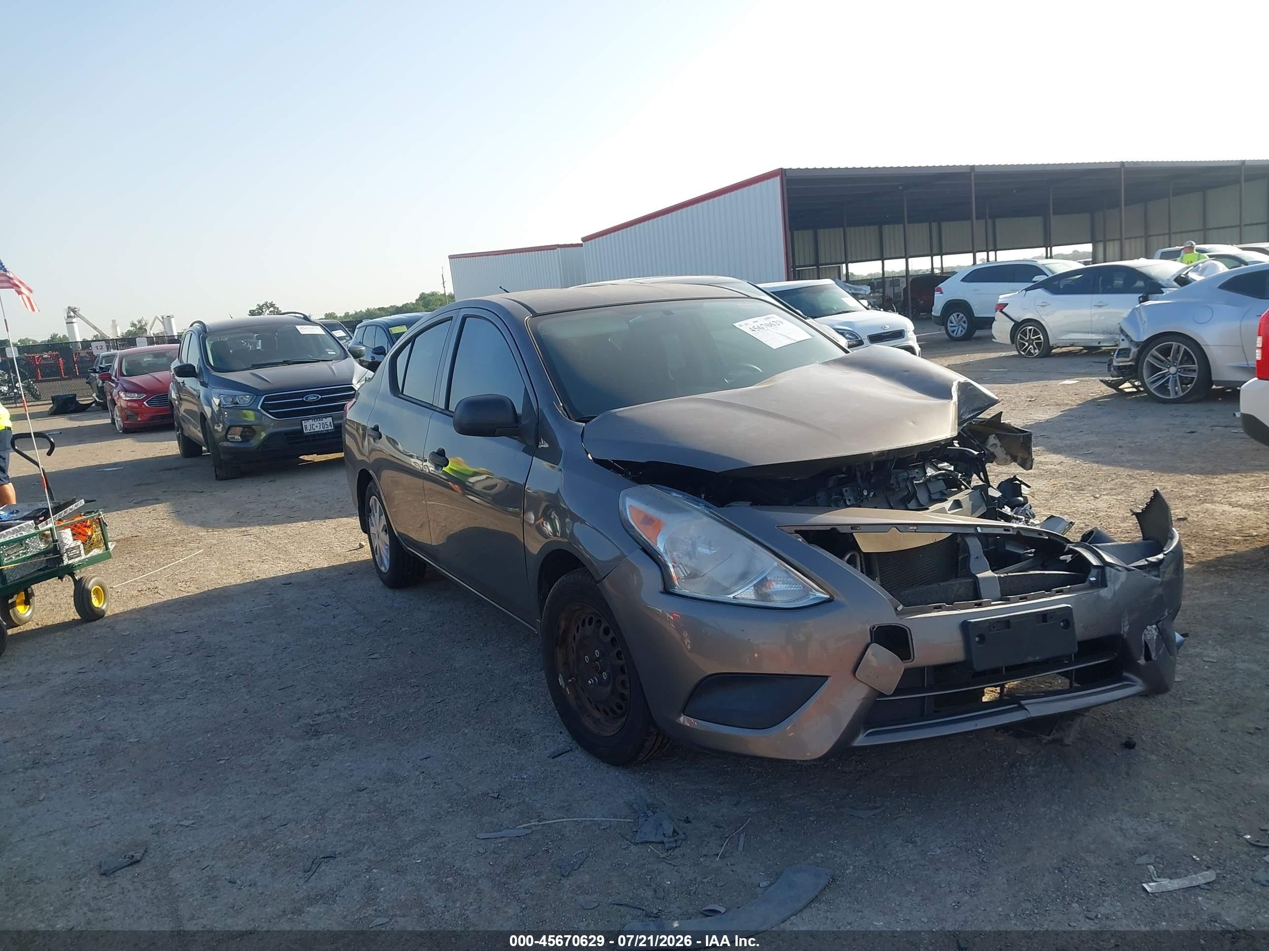 2015 Nissan Versa 1.6 S+ Beige vin: 3N1CN7AP7FL860575