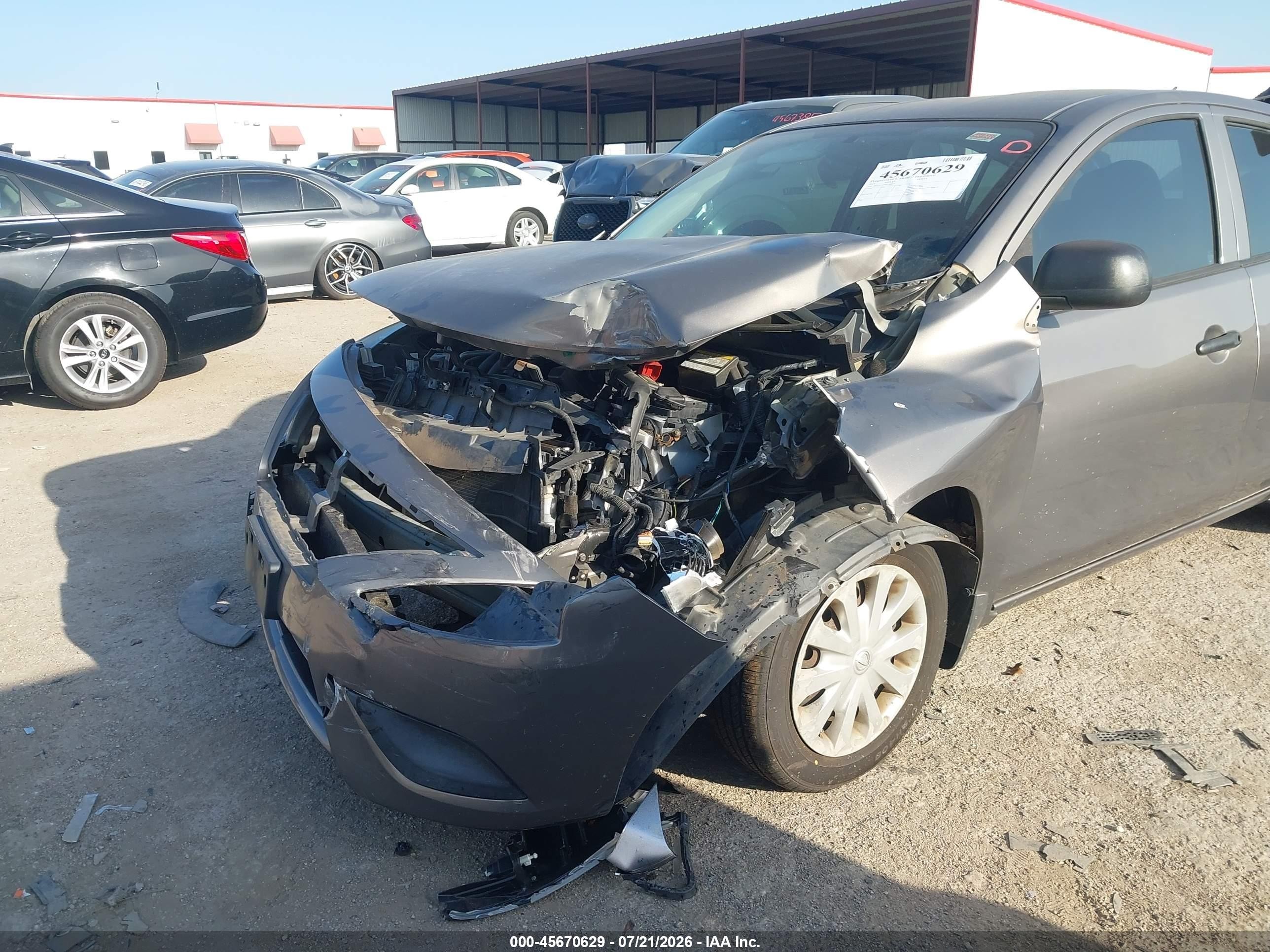 2015 Nissan Versa 1.6 S+ Beige vin: 3N1CN7AP7FL860575