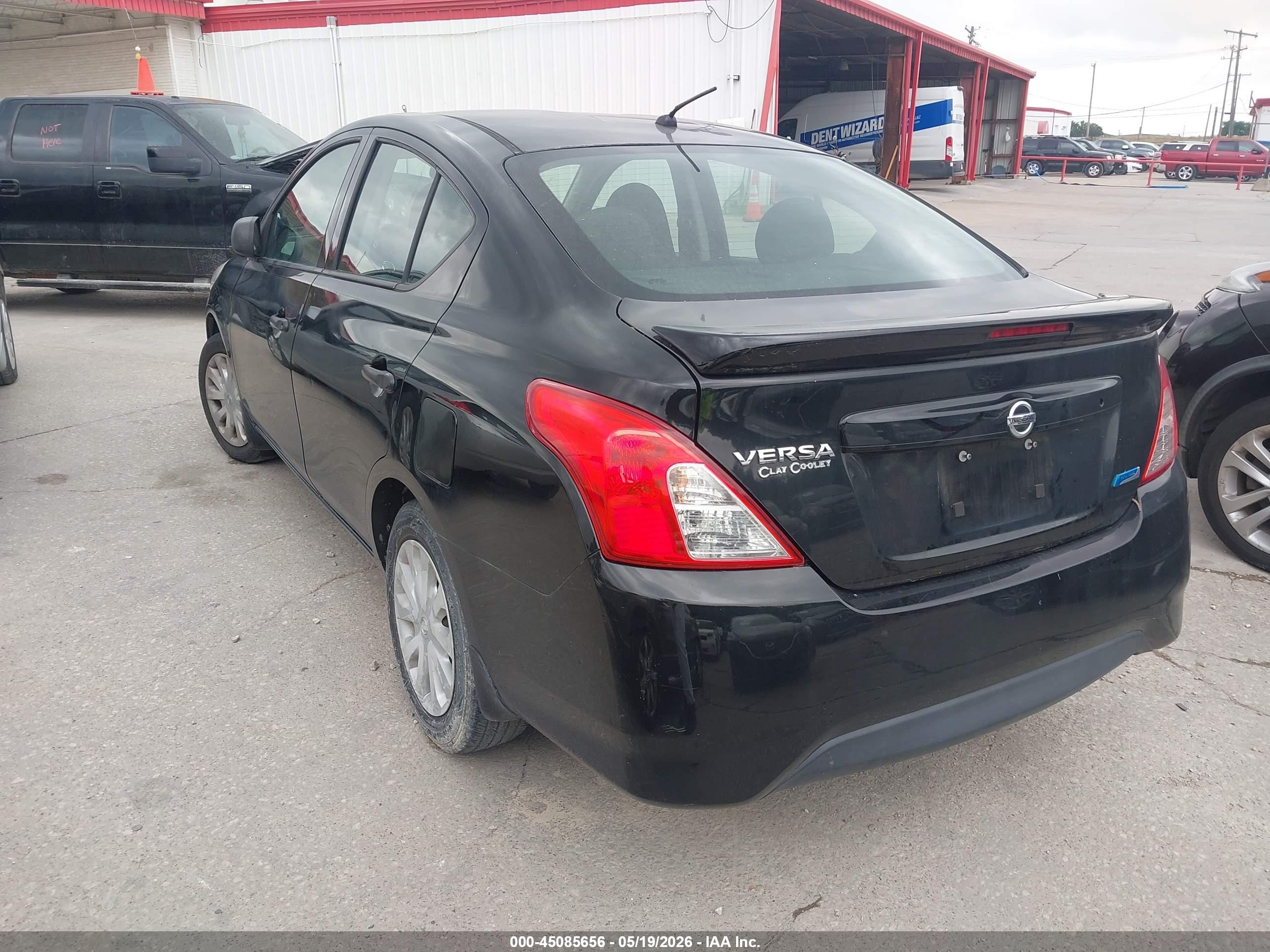 2015 Nissan Versa 1.6 S+ Черный vin: 3N1CN7AP7FL867042