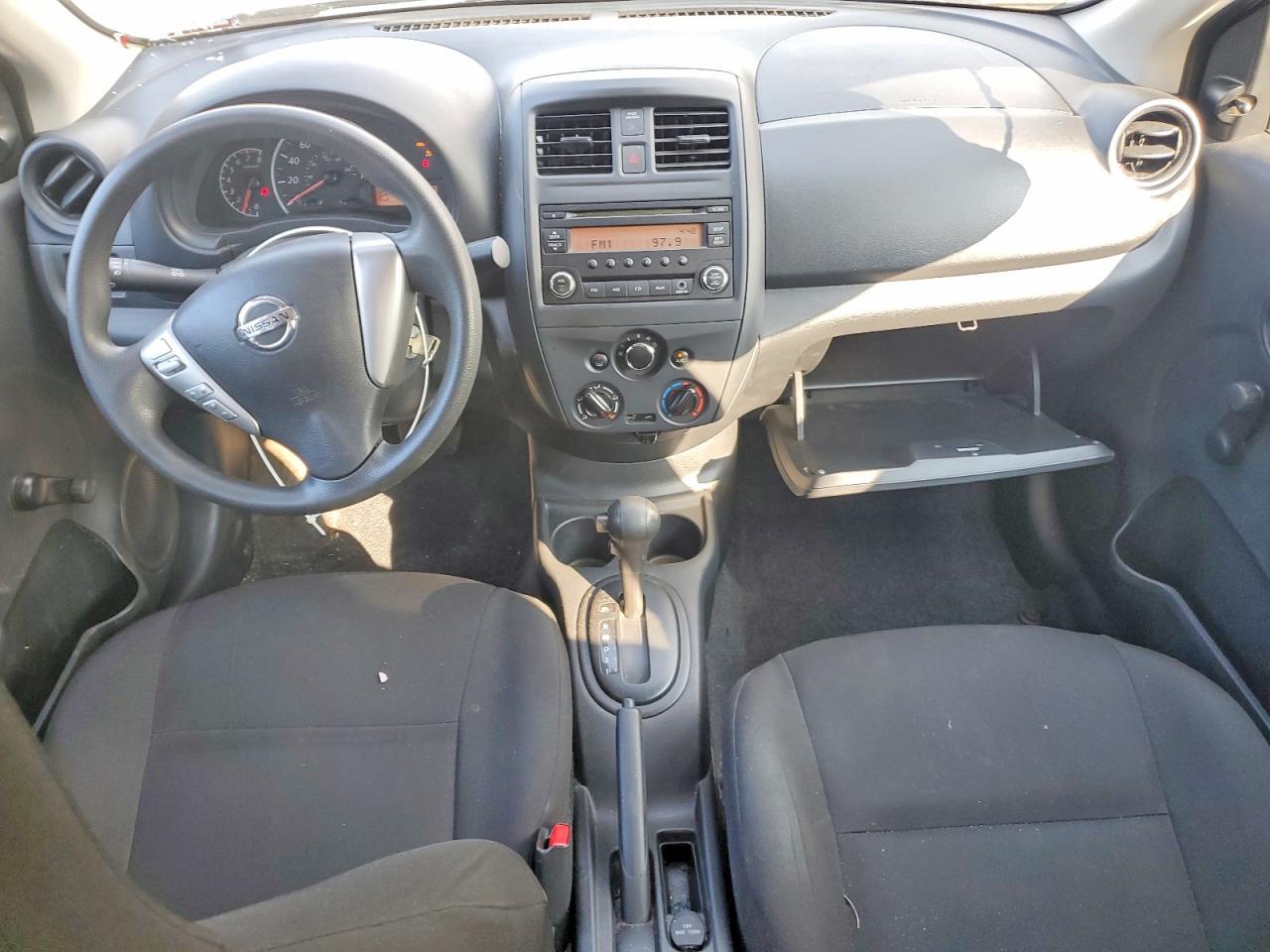 2015 Nissan Versa 1.6 S Brown vin: 3N1CN7AP7FL868188