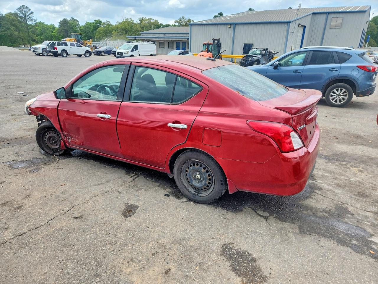 2015 Nissan Versa 1.6 Sv Red vin: 3N1CN7AP7FL898615