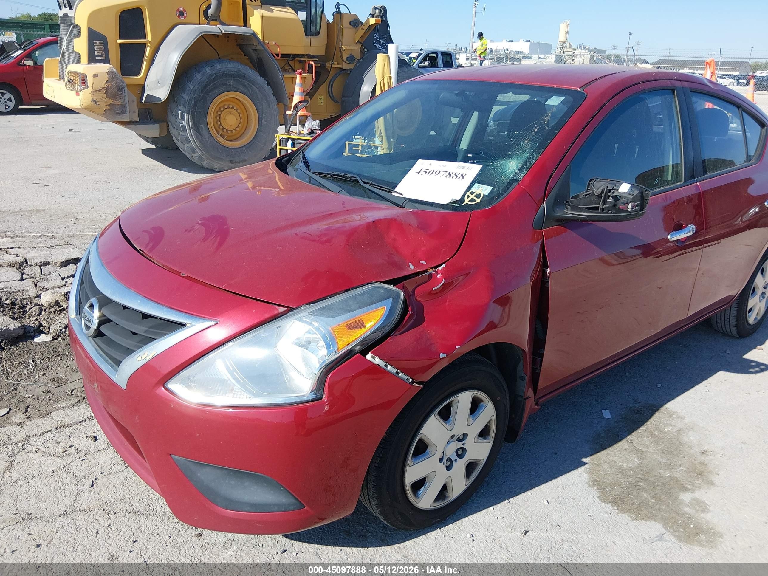 2015 Nissan Versa 1.6 Sv Red vin: 3N1CN7AP7FL904798