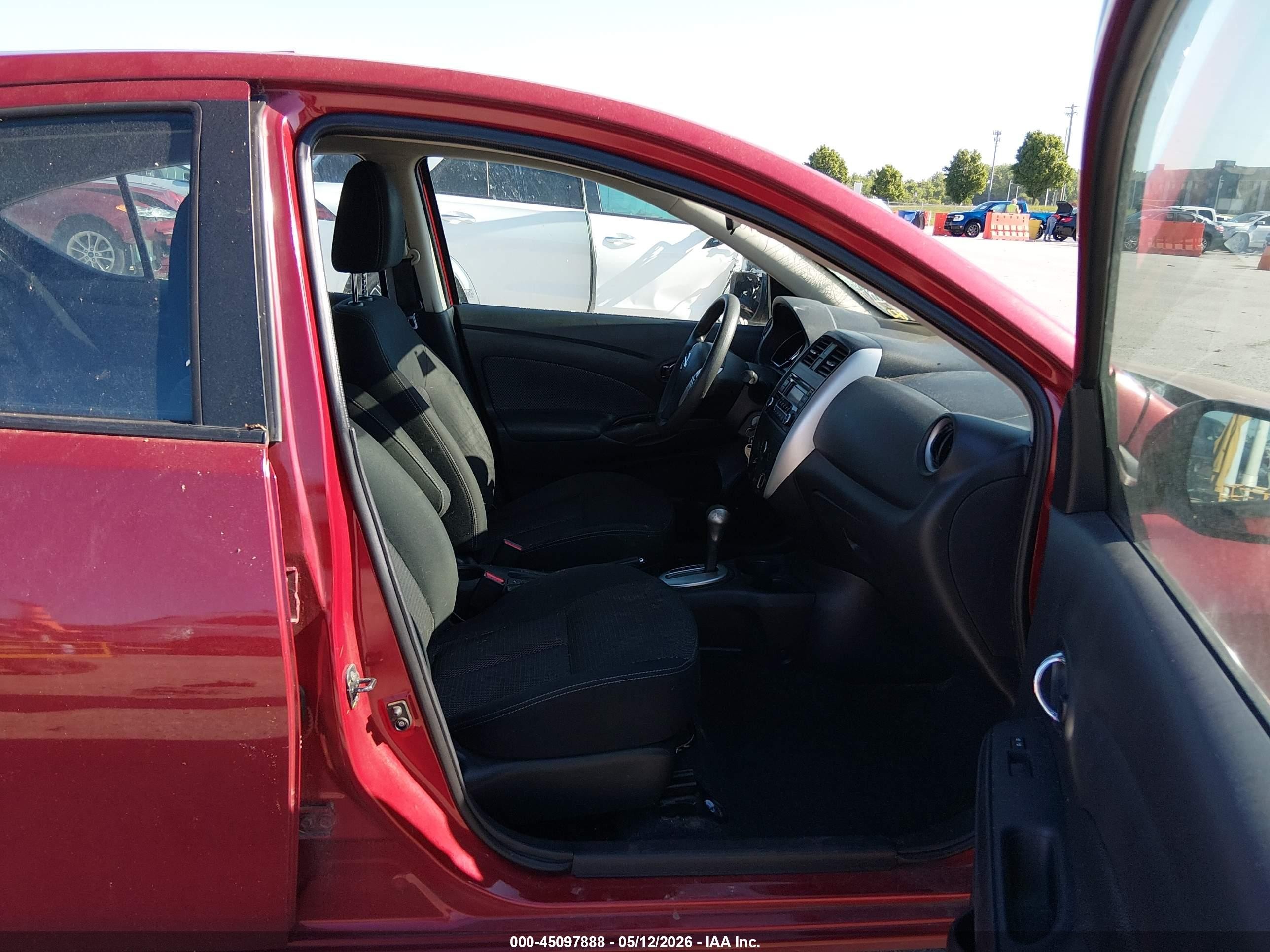 2015 Nissan Versa 1.6 Sv Red vin: 3N1CN7AP7FL904798