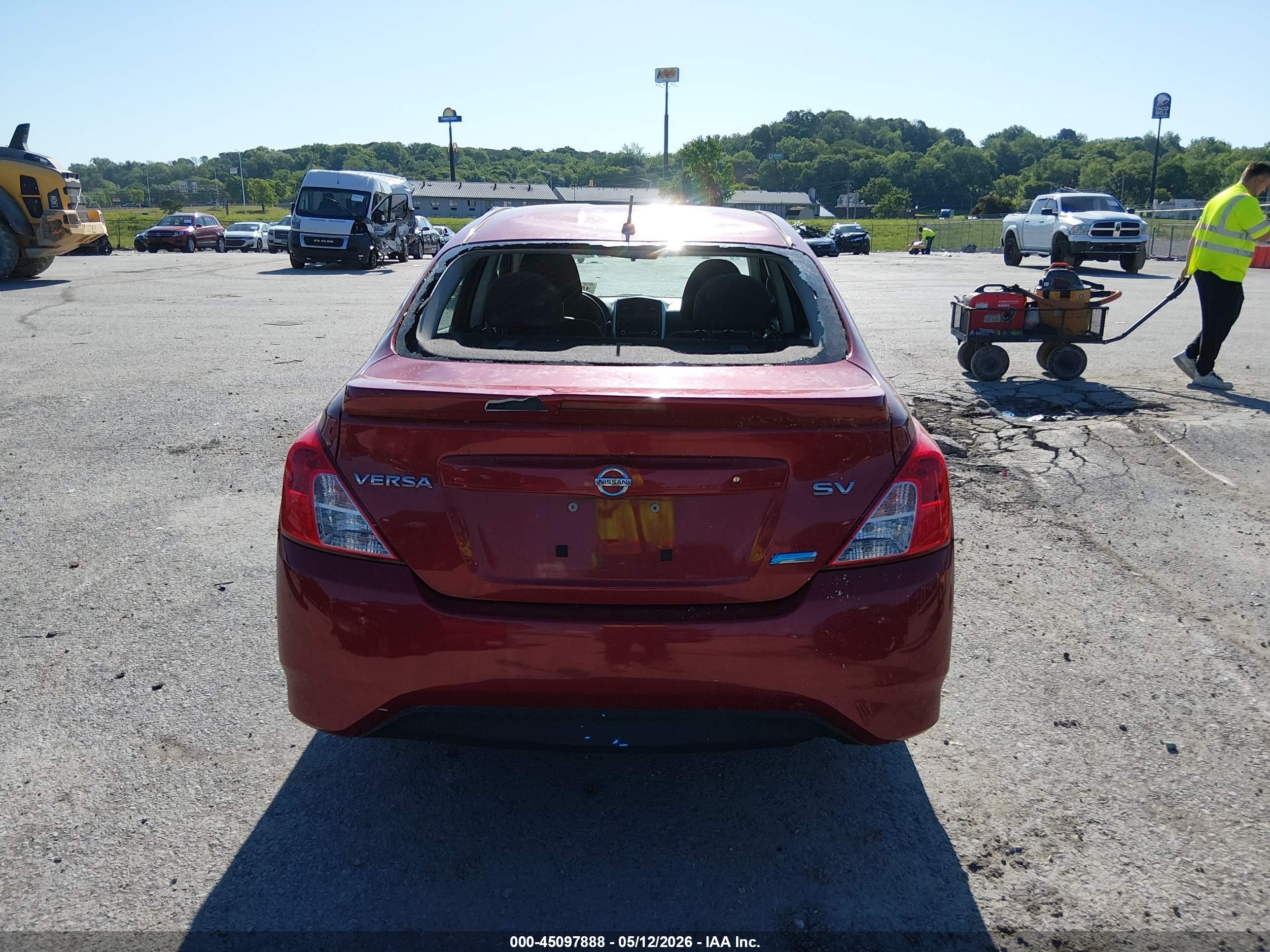 2015 Nissan Versa 1.6 Sv Red vin: 3N1CN7AP7FL904798