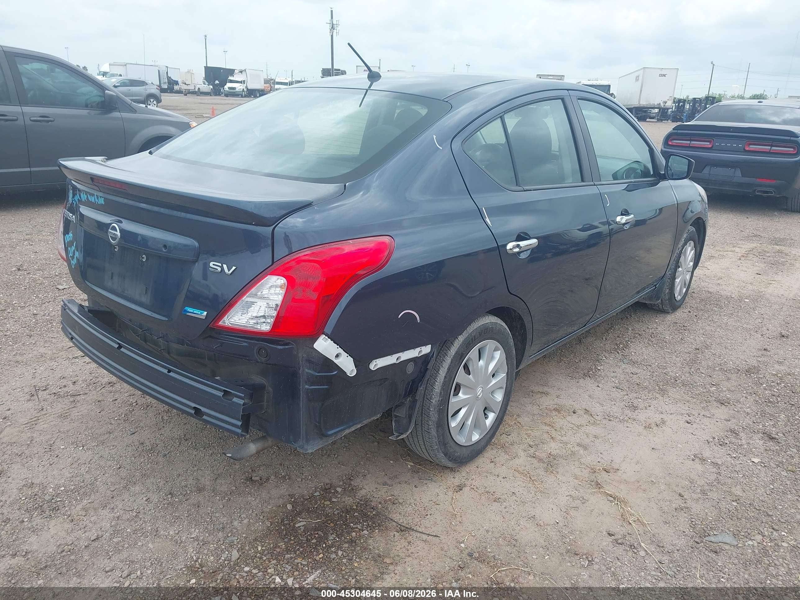 2015 Nissan Versa 1.6 Sv Blue vin: 3N1CN7AP7FL918779