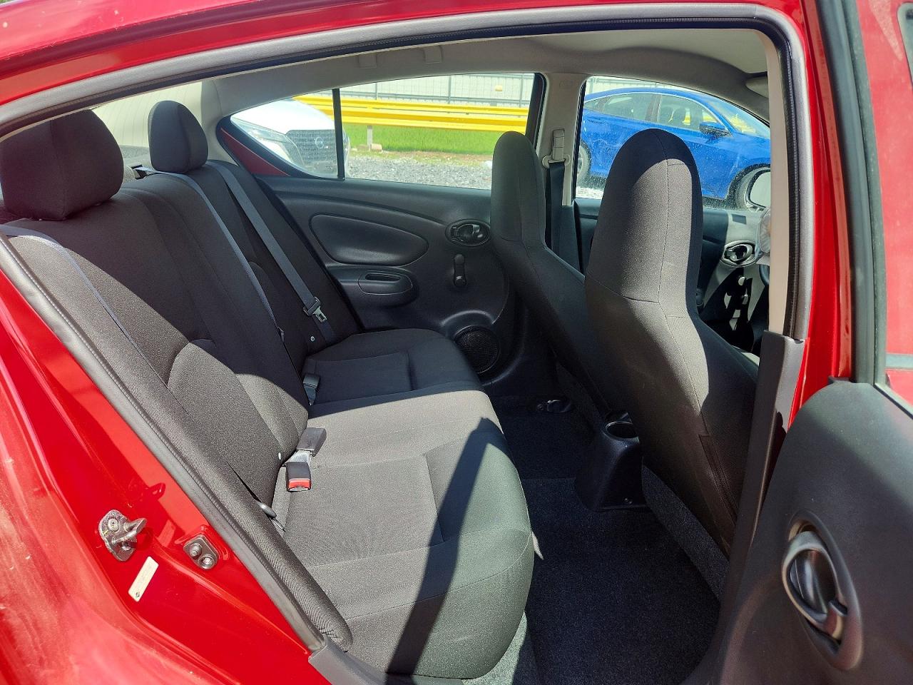2015 Nissan Versa 1.6 S Plus Burgundy vin: 3N1CN7AP7FL931967