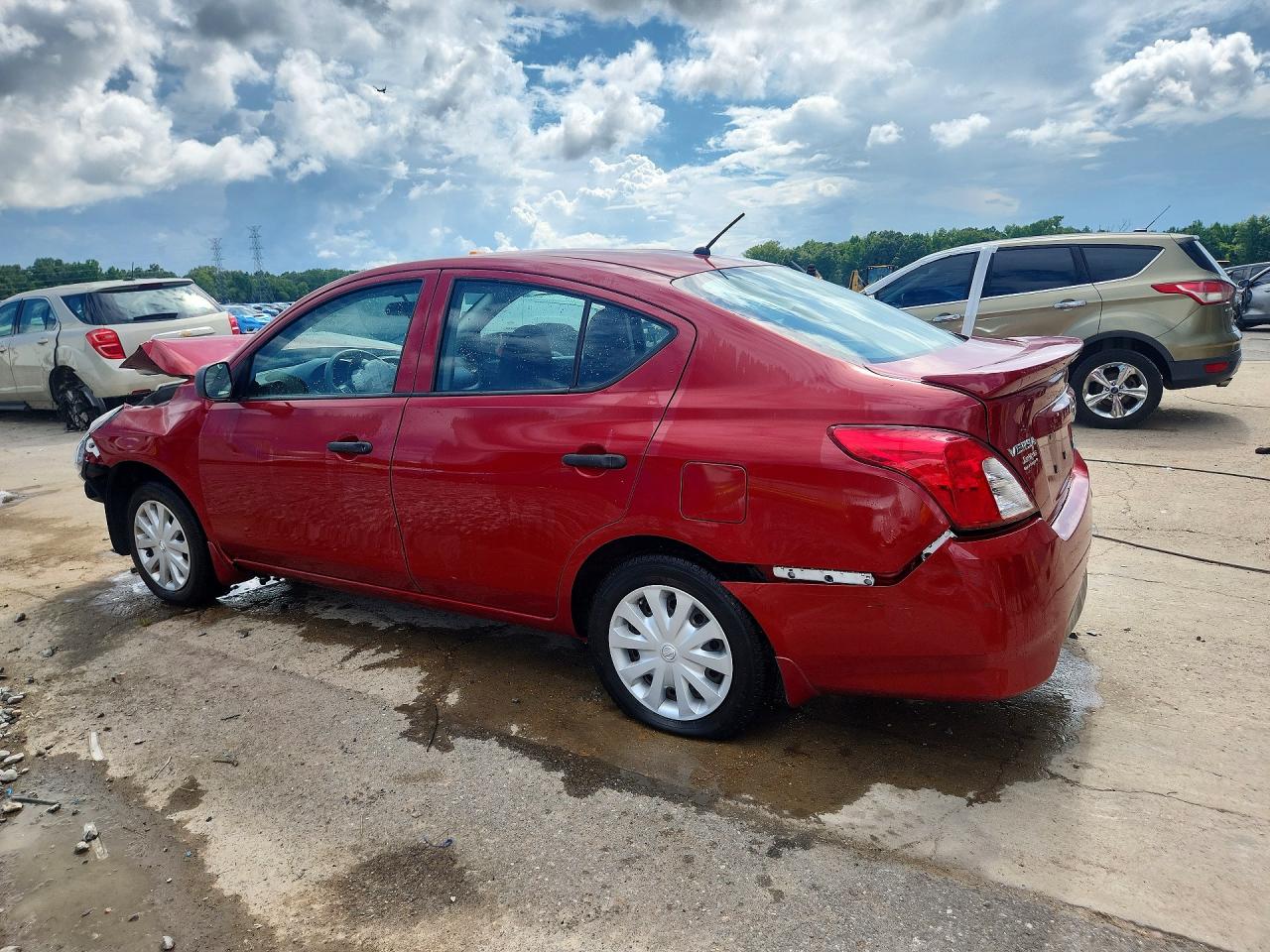 2015 Nissan Versa 1.6 S Plus Burgundy vin: 3N1CN7AP7FL931967