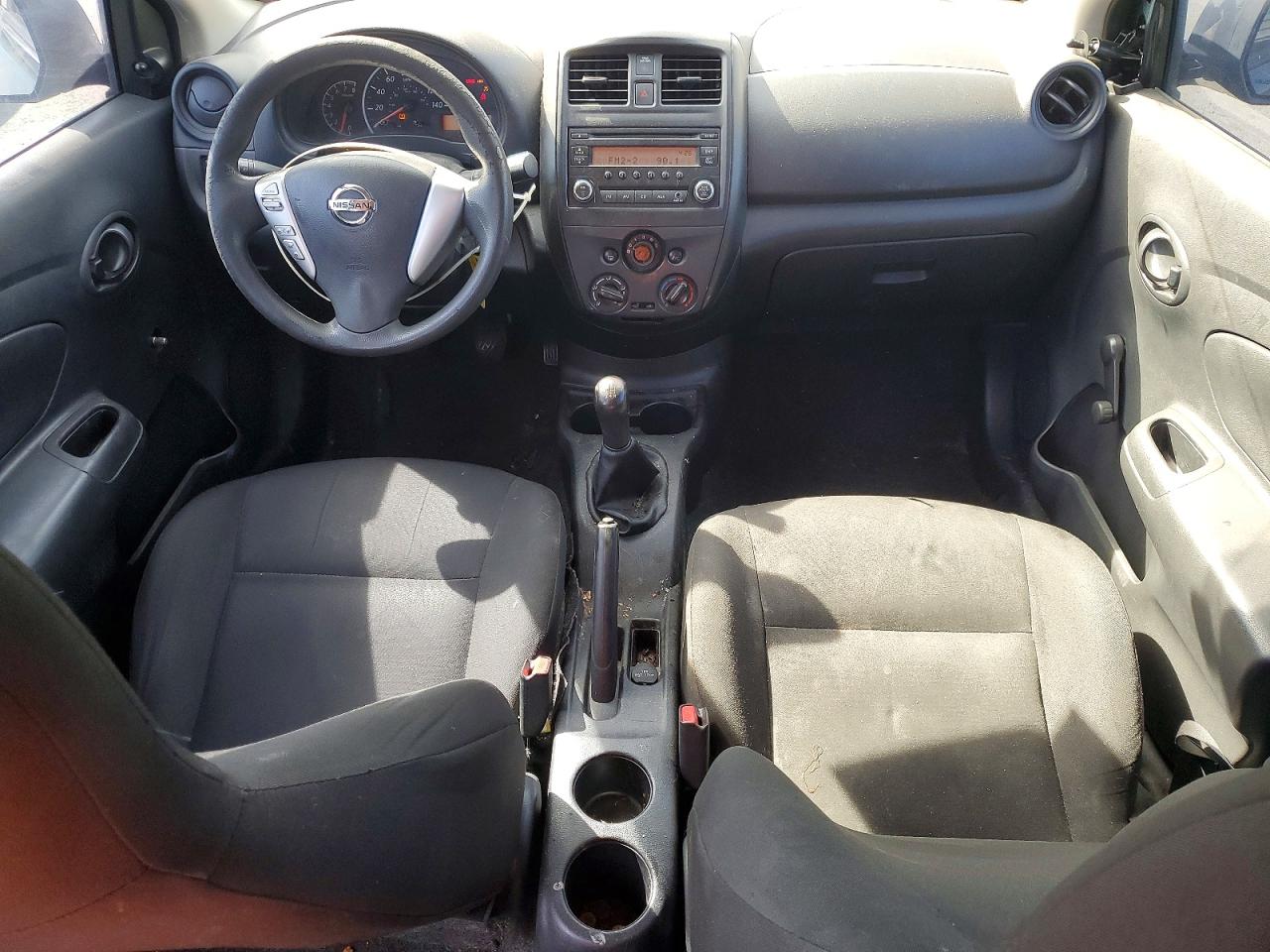 2015 Nissan Versa 1.6 S Синий vin: 3N1CN7AP7FL951877