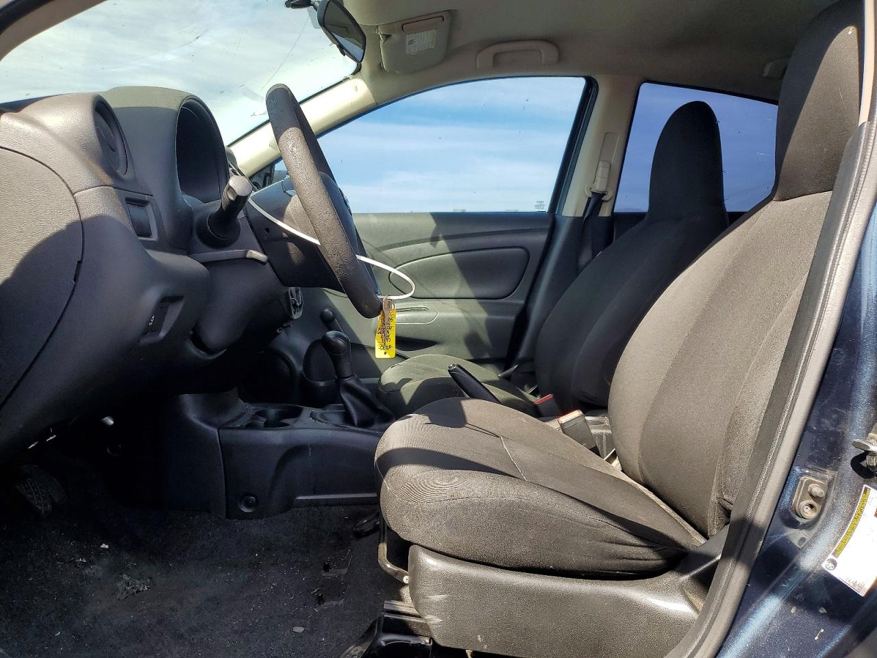 2015 Nissan Versa 1.6 S Синий vin: 3N1CN7AP7FL951877