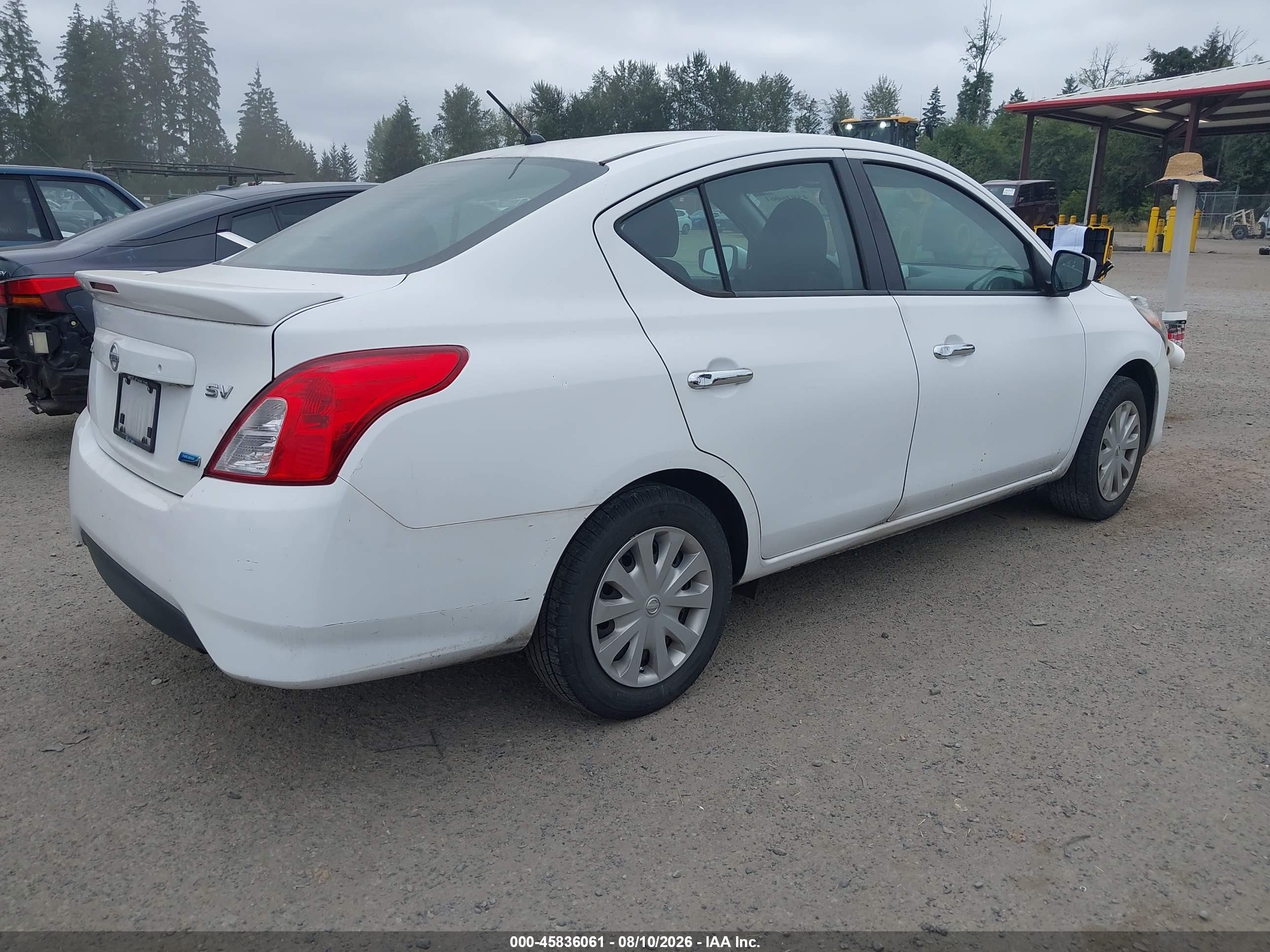 2016 Nissan Versa 1.6 S/1.6 S+/1.6 Sl/1.6 Sv White vin: 3N1CN7AP7GL834608