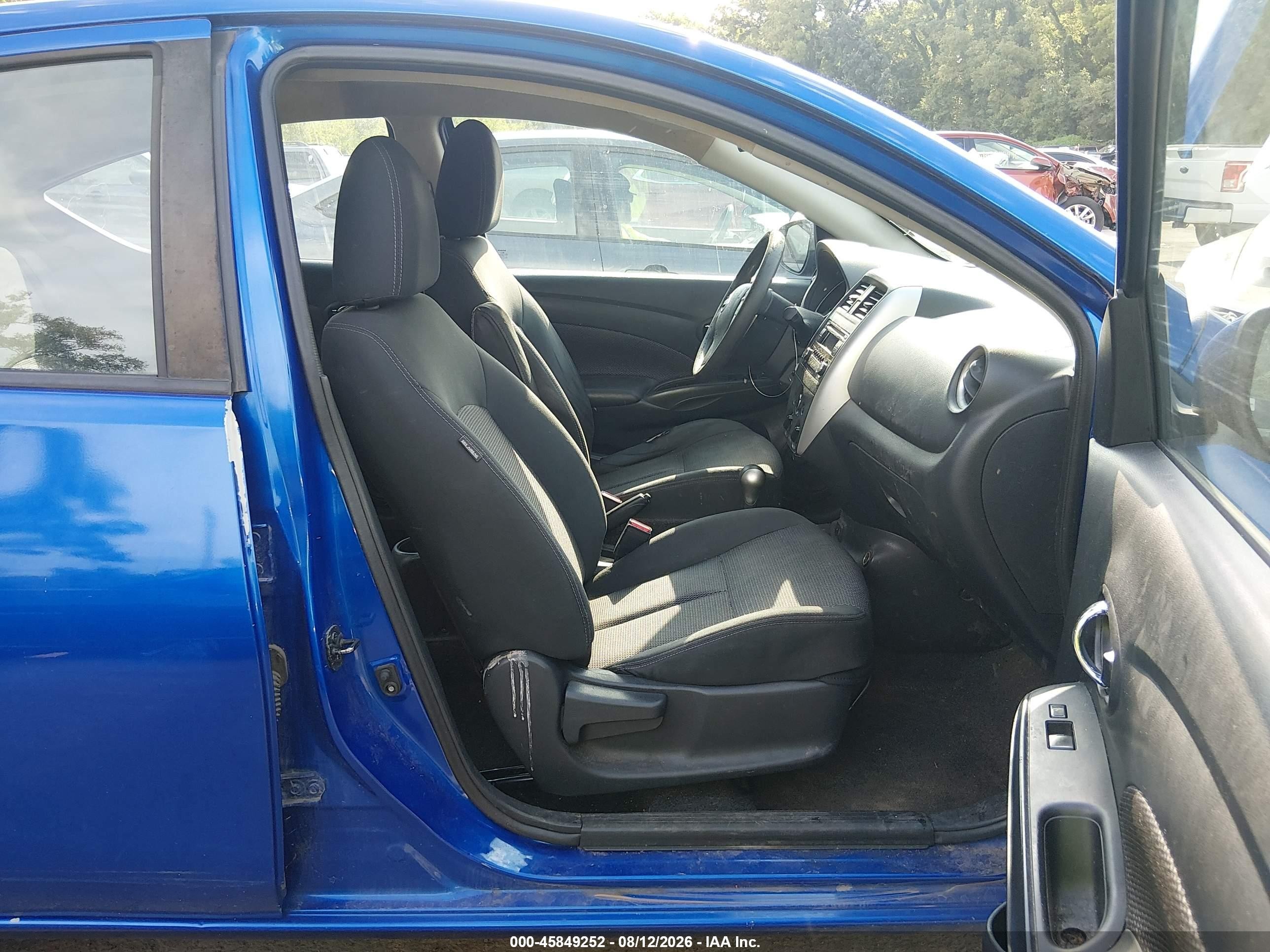 2017 Nissan Versa 1.6 Sv Blue vin: 3N1CN7AP7HL840975