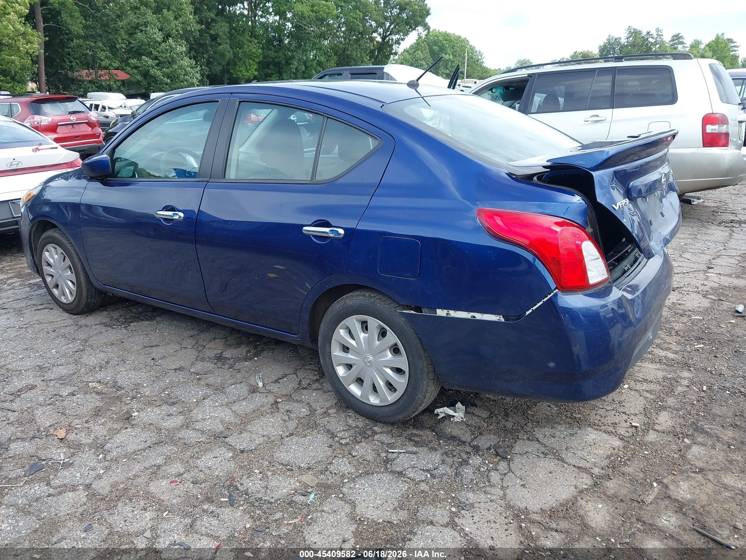 2019 Nissan Versa 1.6 Sv Blue vin: 3N1CN7AP7KL856701