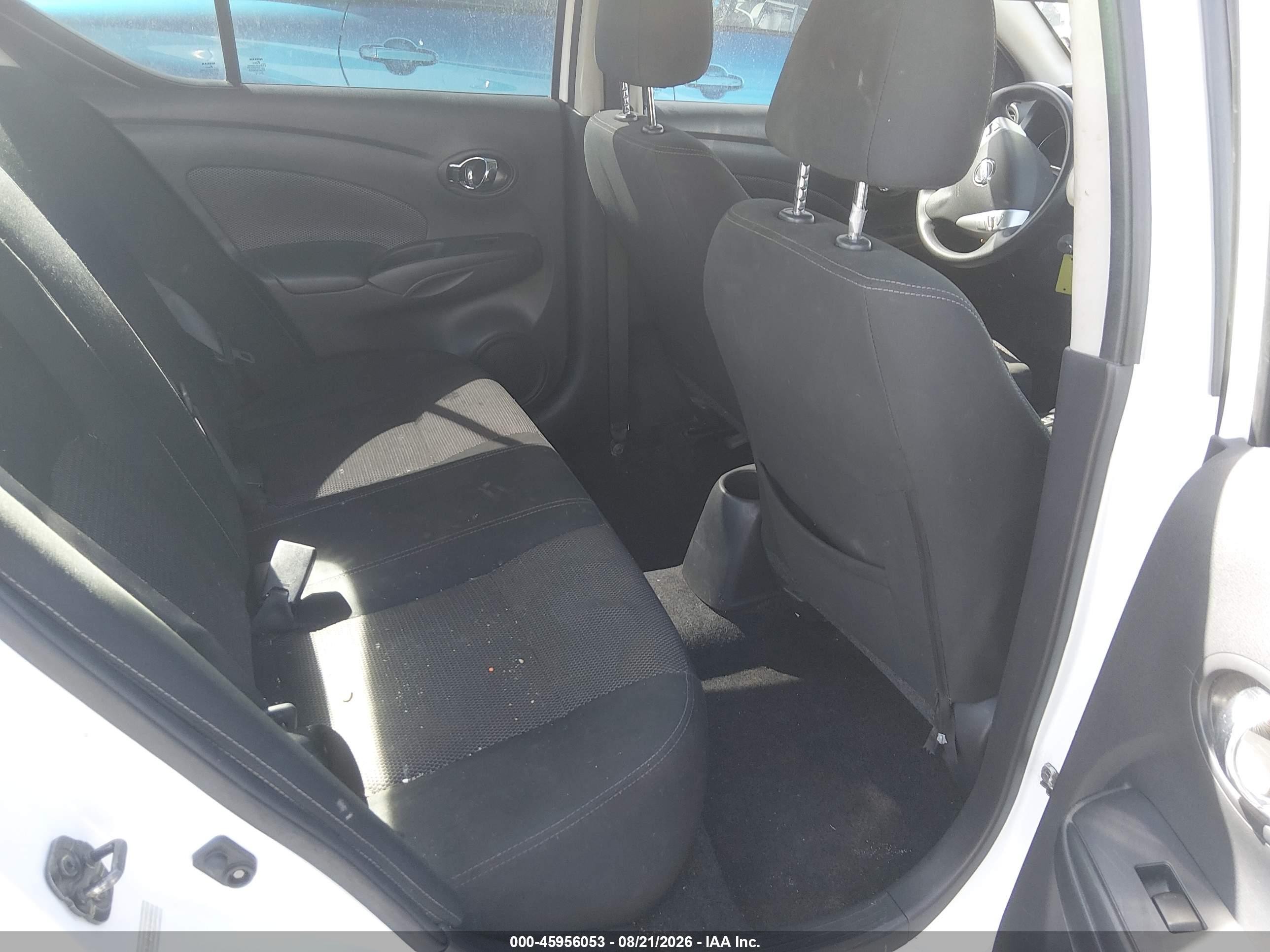2019 Nissan Versa 1.6 Sv White vin: 3N1CN7AP7KL859730