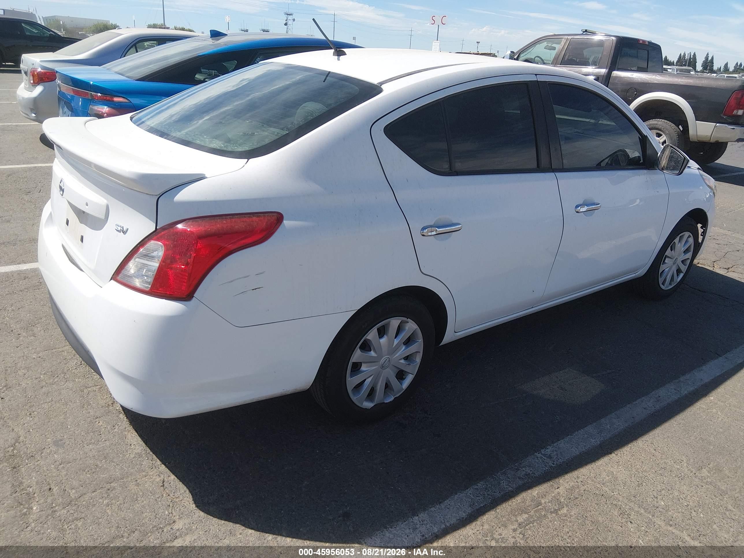 2019 Nissan Versa 1.6 Sv White vin: 3N1CN7AP7KL859730