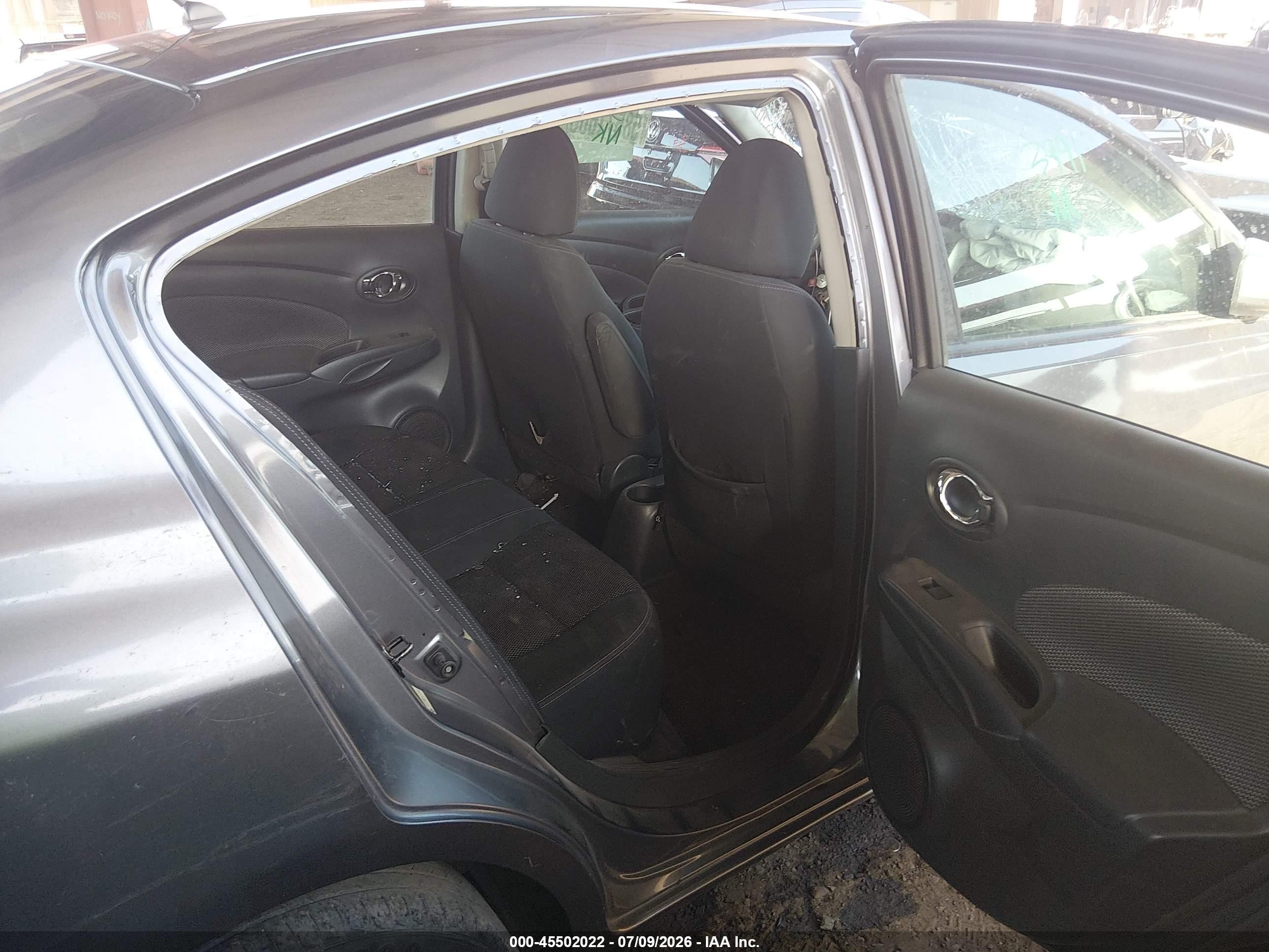 2019 Nissan Versa 1.6 Sv Gray vin: 3N1CN7AP7KL873742