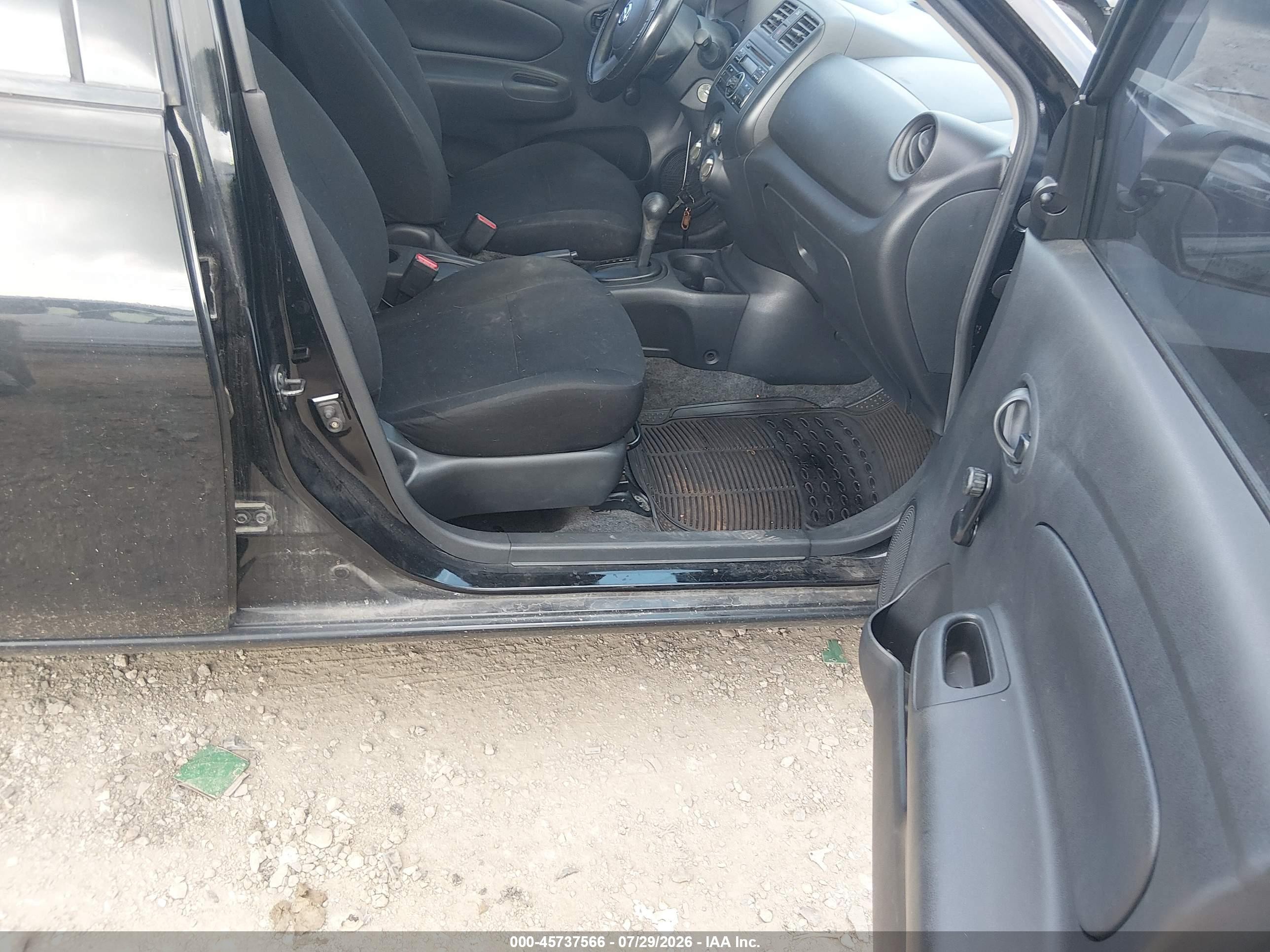 2012 Nissan Versa 1.6 S Черный vin: 3N1CN7AP8CL802728