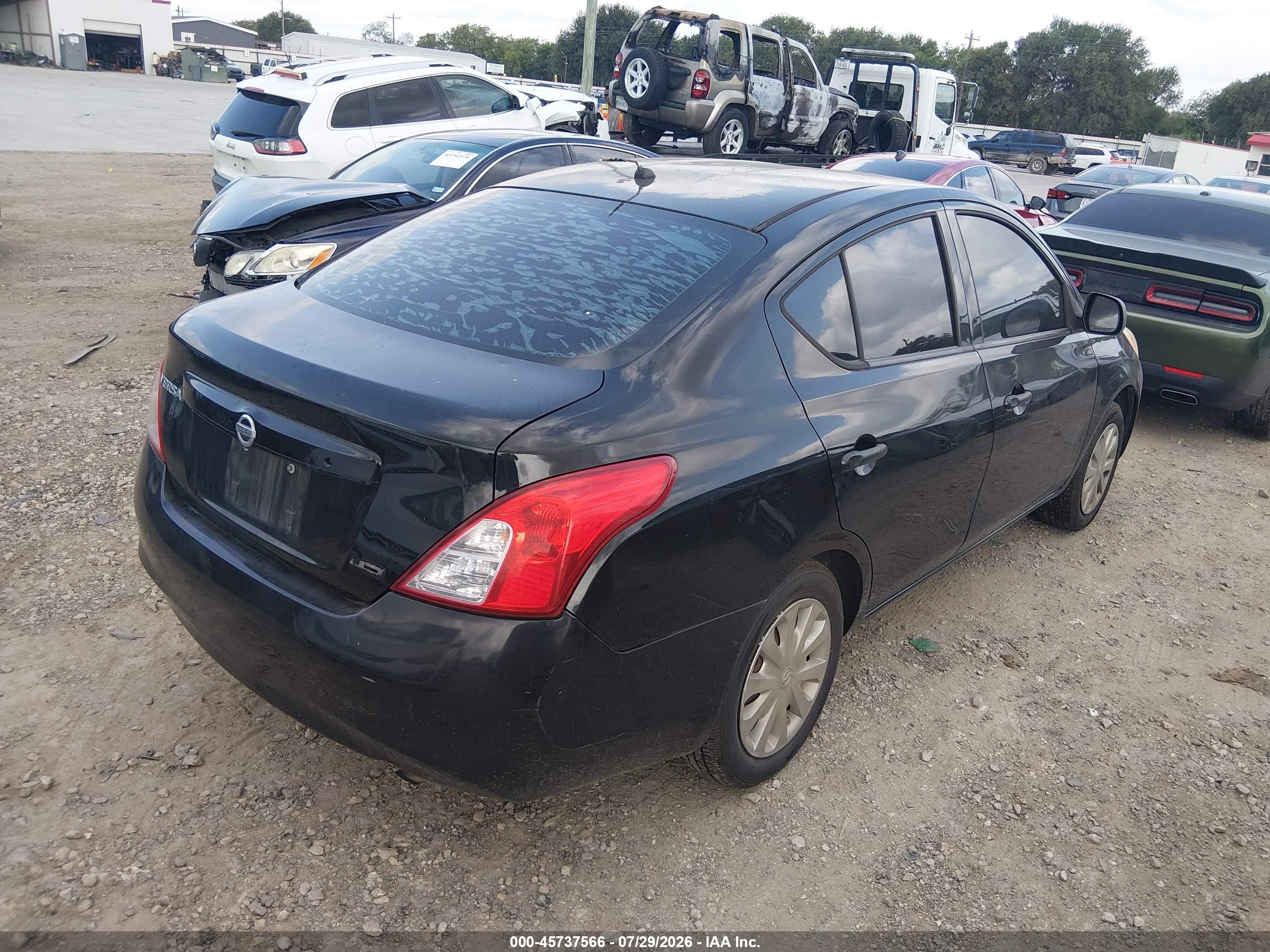 2012 Nissan Versa 1.6 S Черный vin: 3N1CN7AP8CL802728