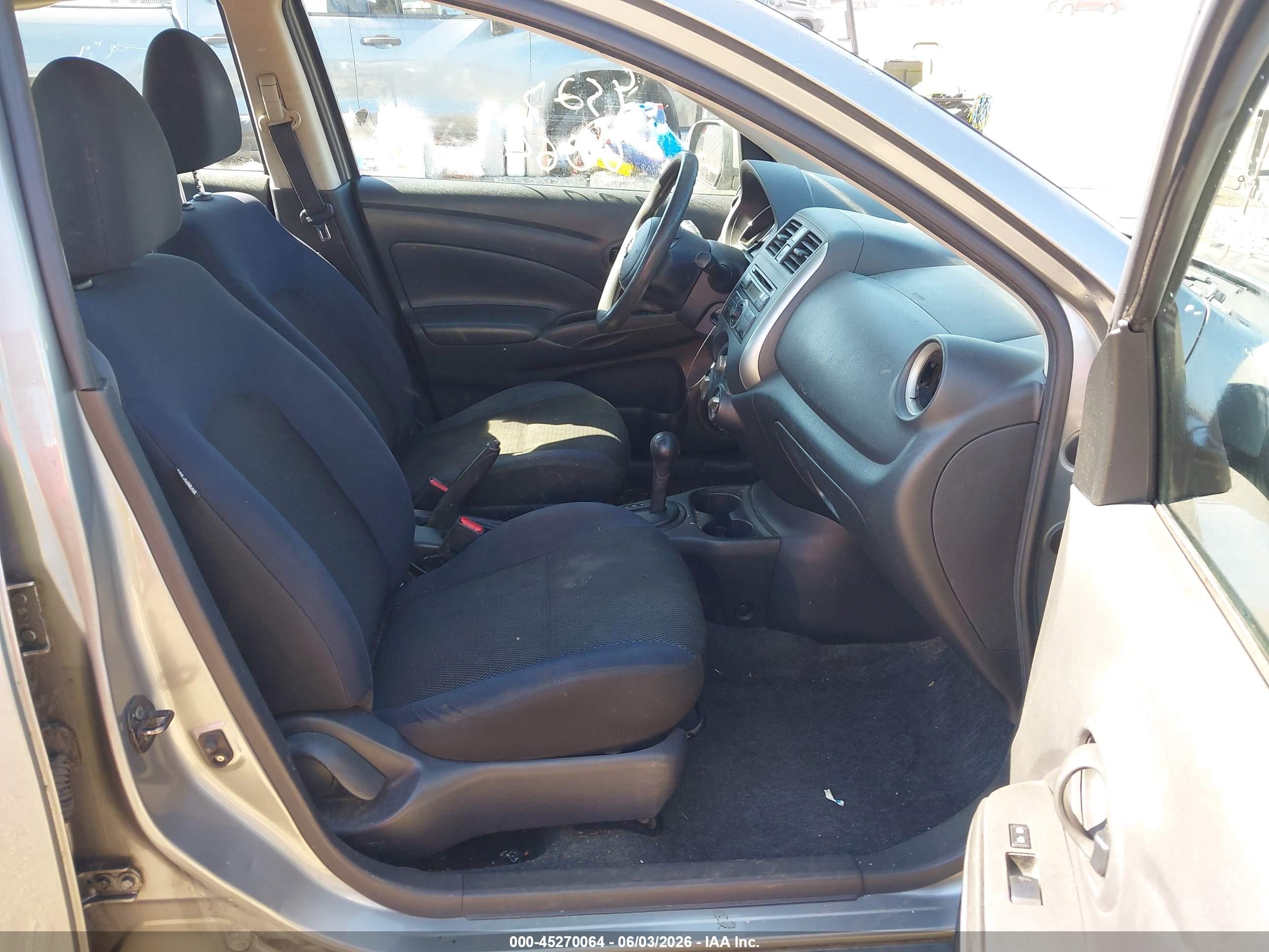 2012 Nissan Versa 1.6 Sv Silver vin: 3N1CN7AP8CL803992