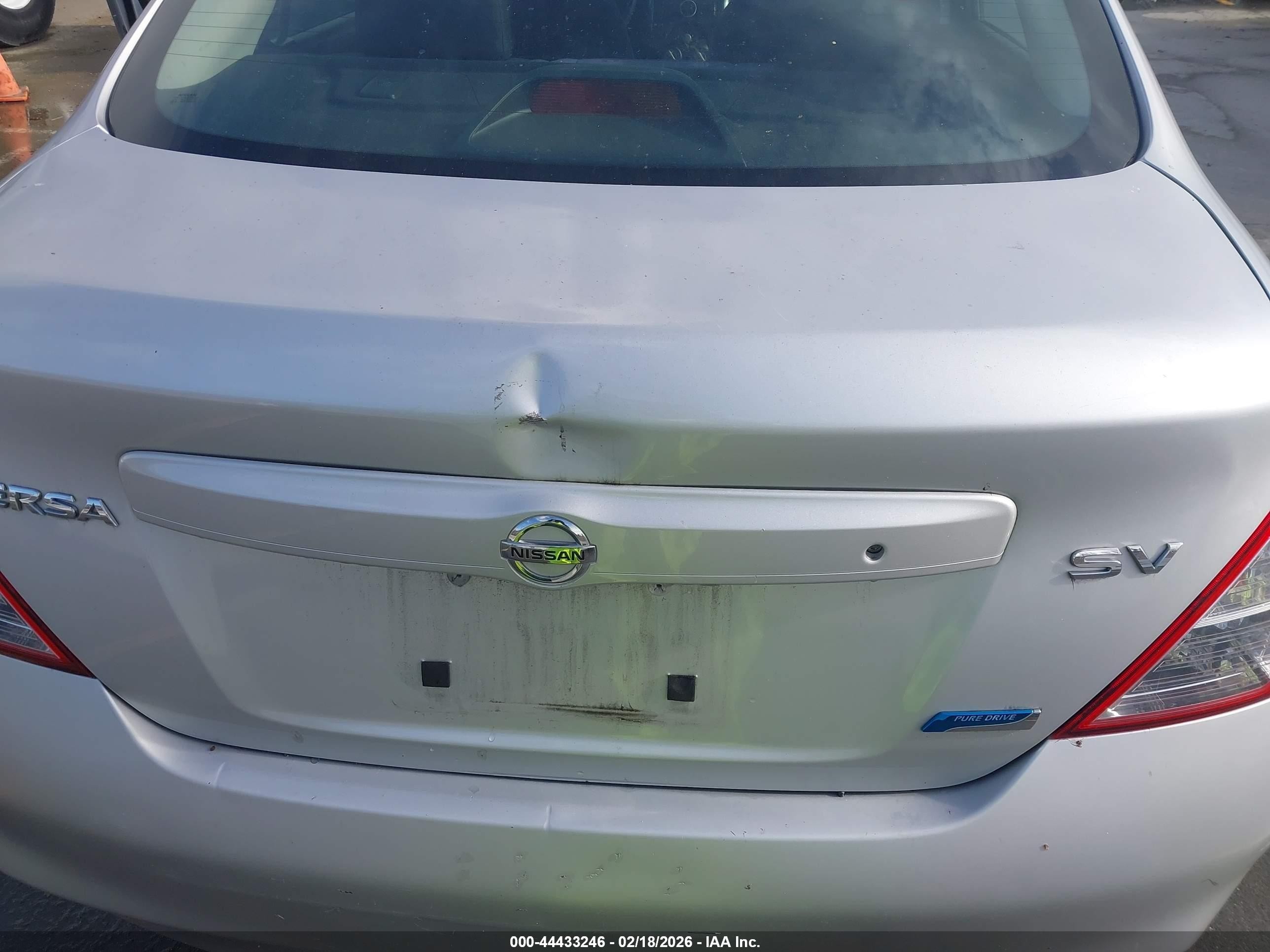 2012 Nissan Versa 1.6 Sv Silver vin: 3N1CN7AP8CL818041
