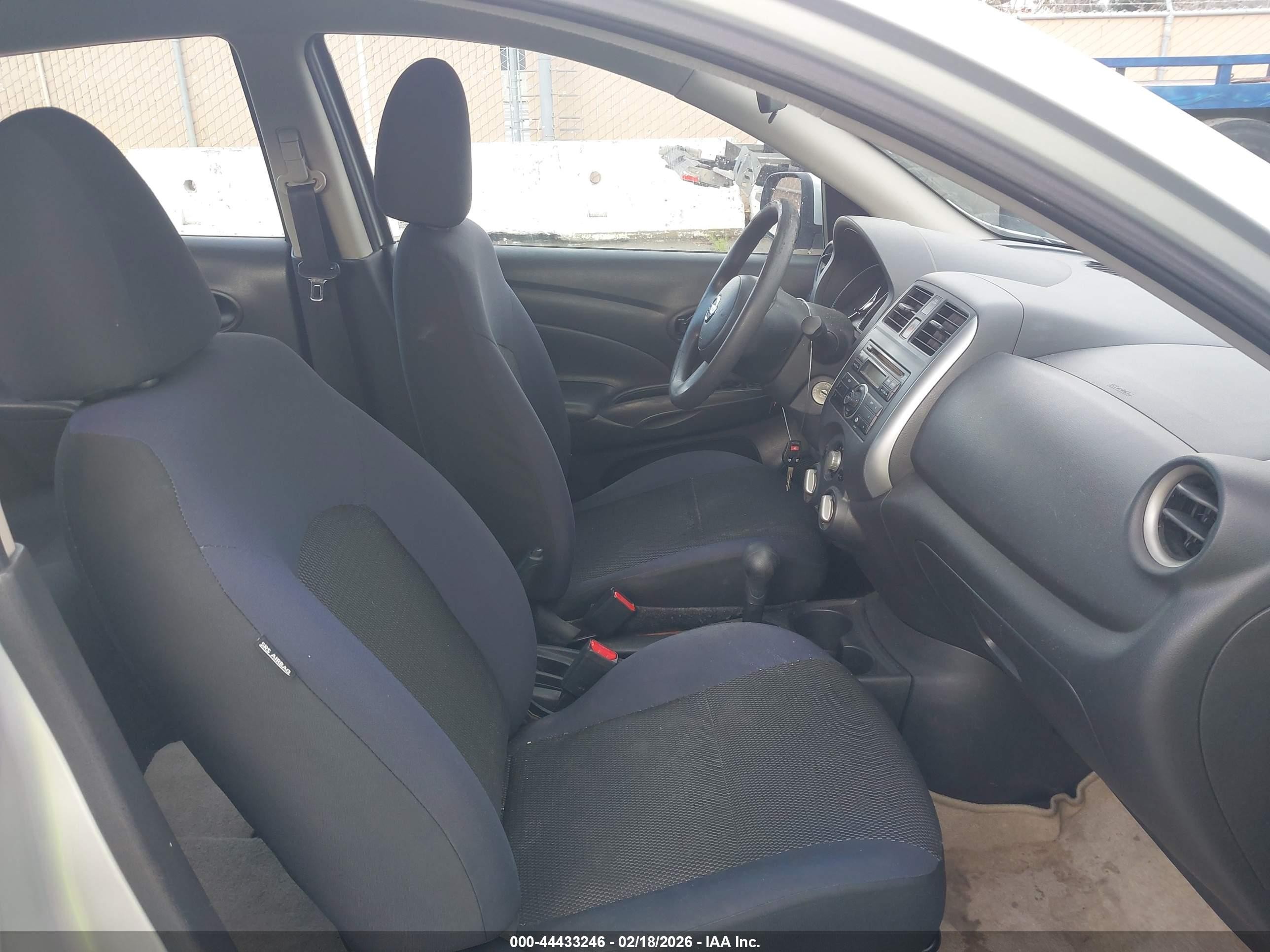 2012 Nissan Versa 1.6 Sv Silver vin: 3N1CN7AP8CL818041
