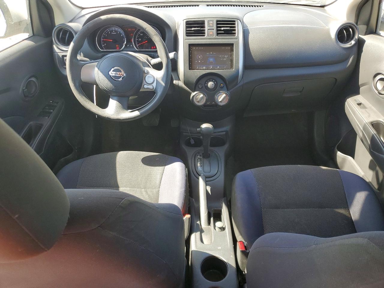 2012 Nissan Versa 1.6 S Silver vin: 3N1CN7AP8CL818041