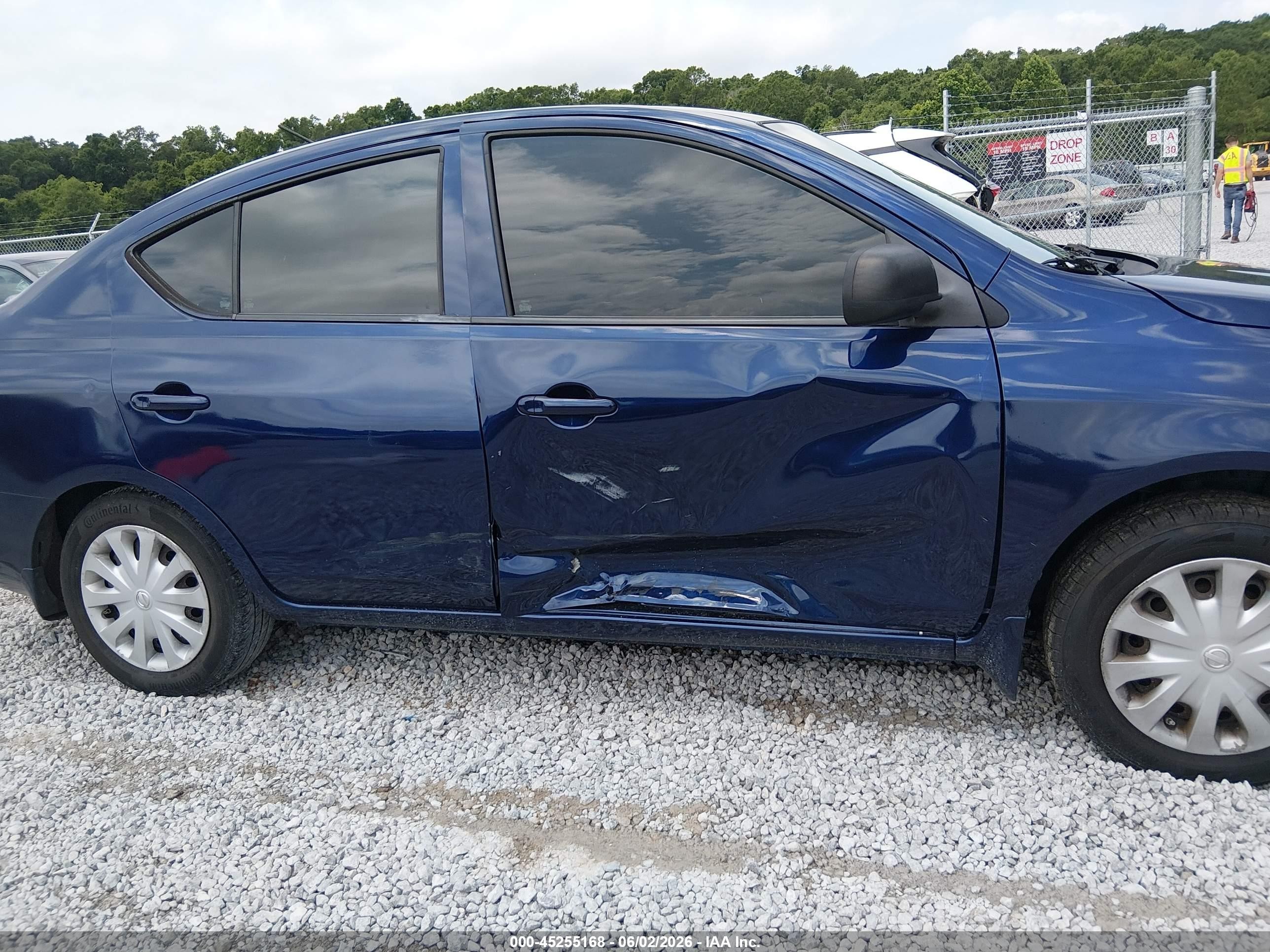 2012 Nissan Versa 1.6 S Blue vin: 3N1CN7AP8CL833400