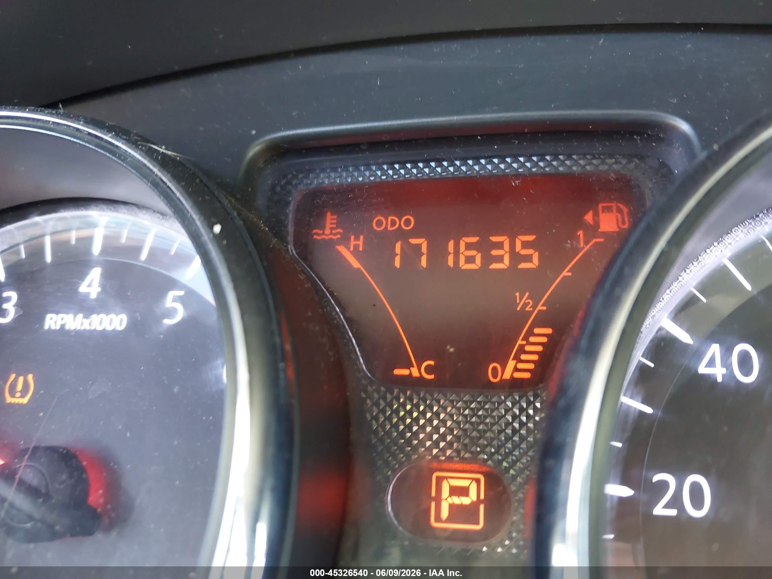 2012 Nissan Versa 1.6 Sv Белый vin: 3N1CN7AP8CL850889